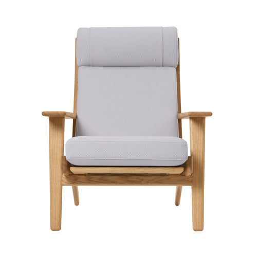 CH291 Lounge Chair: Oiled Oak