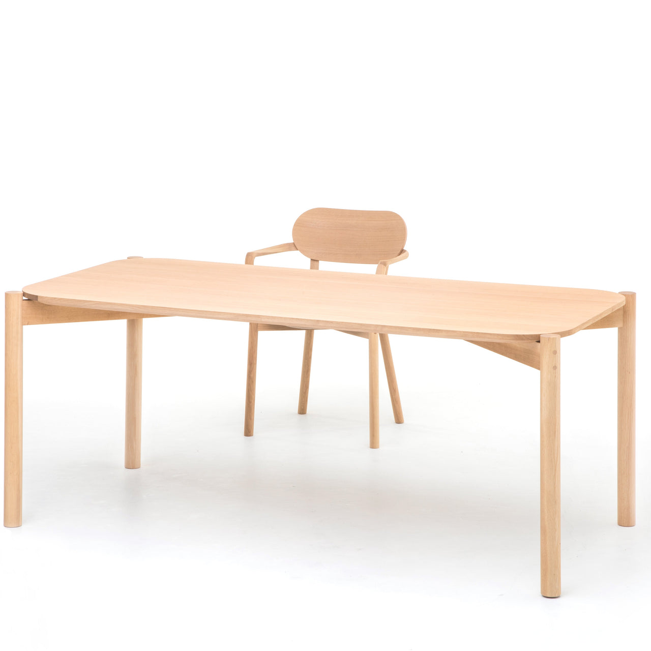 Castor Dining Table: LS
