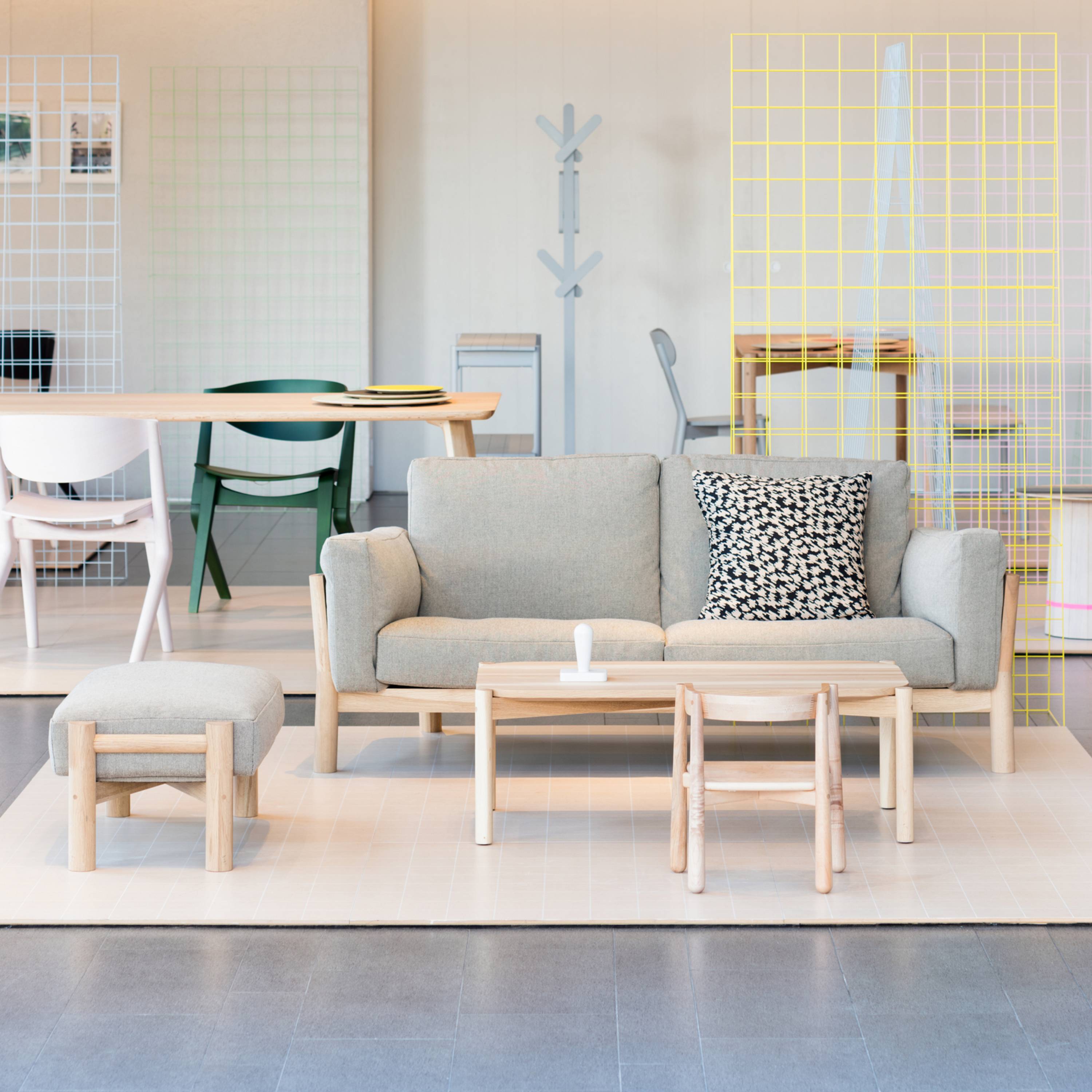 Castor Sofa 2 Seater: LS
