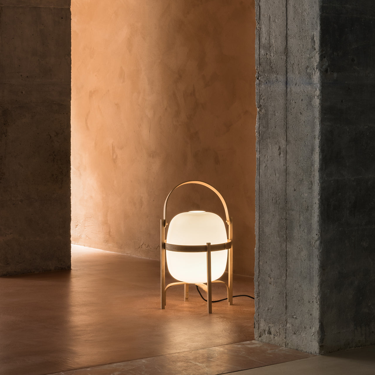 Cesta Lamp - Quick Ship