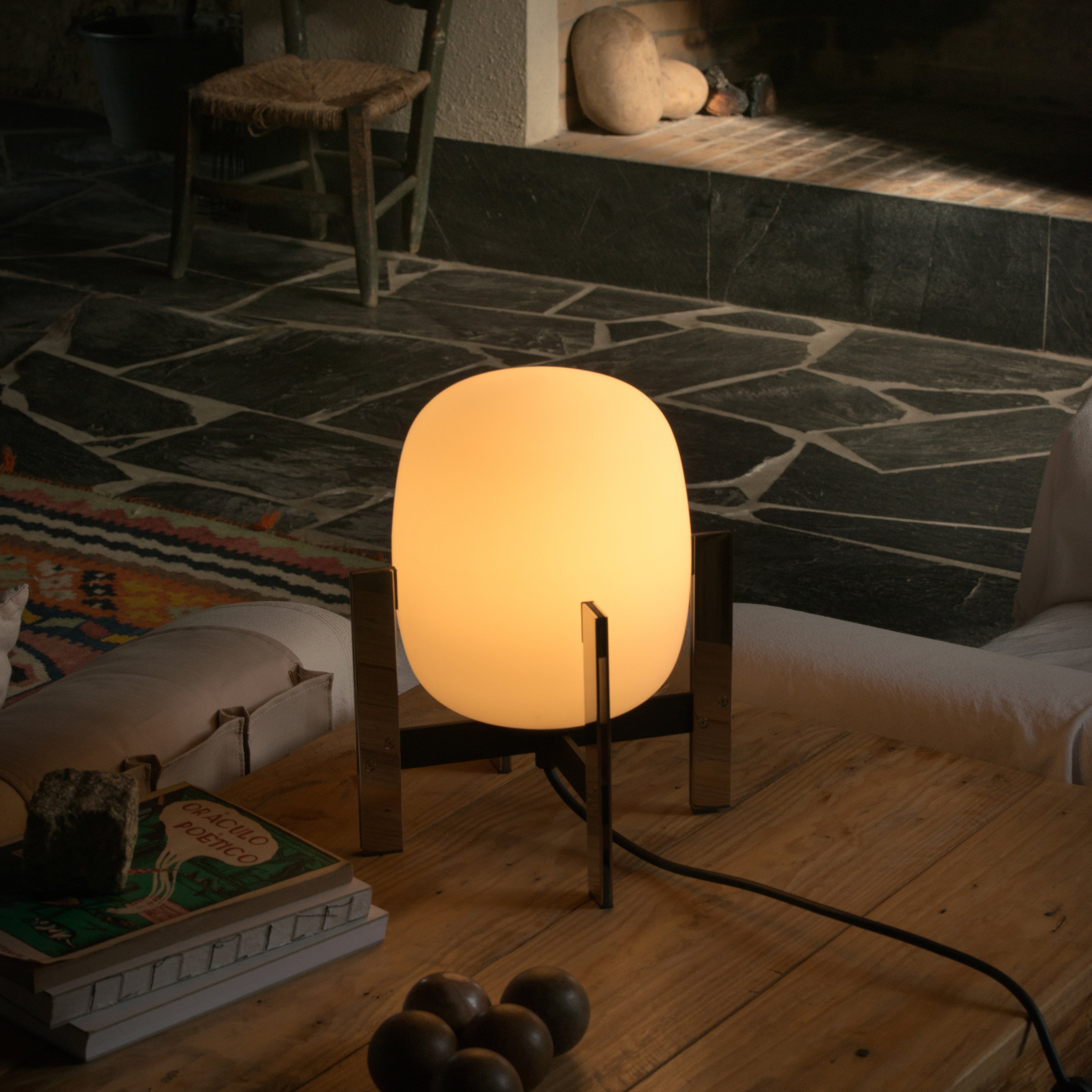 Cestita Metálica Table Lamp - Quick Ship