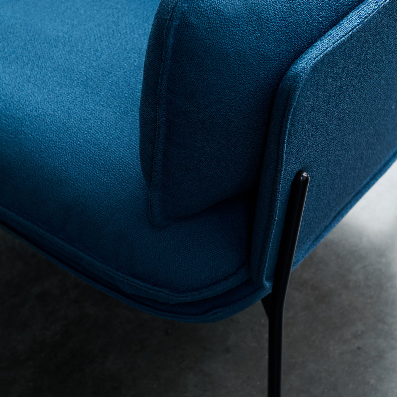Cloud Lounge Chair: LN1 + DI