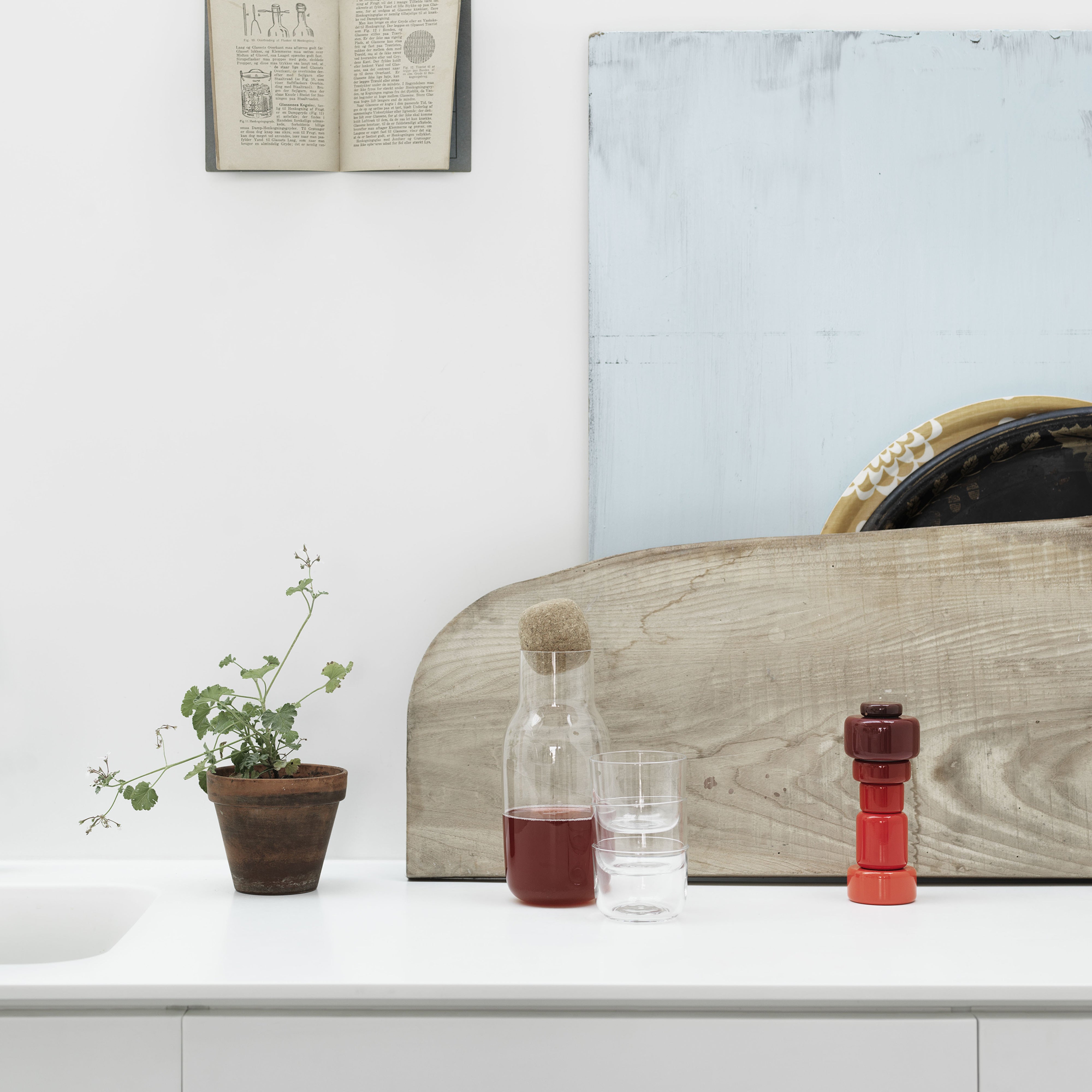 Corky Carafe: LS