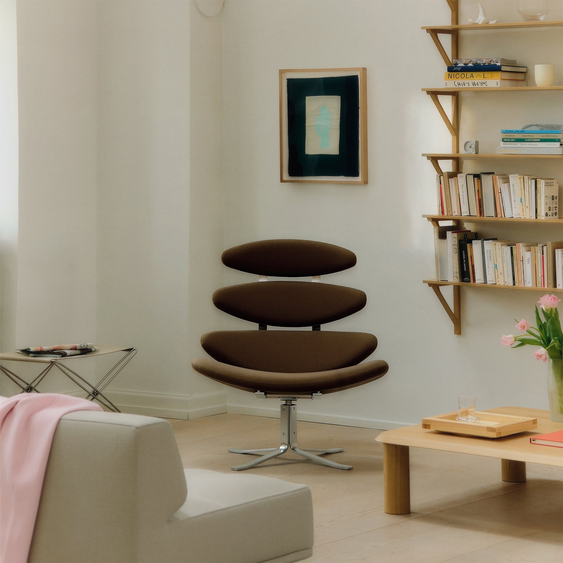 Corona Chair: LS