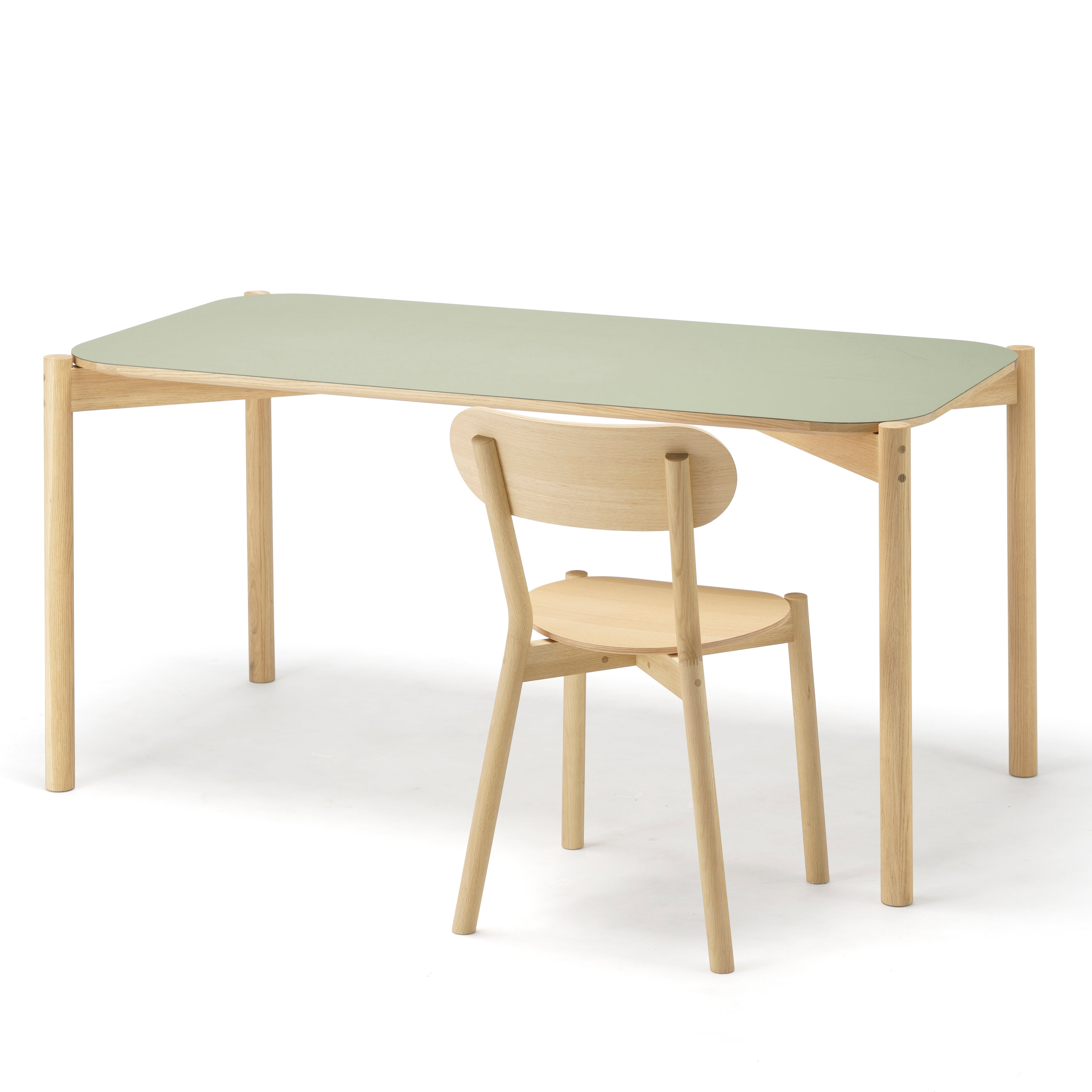 Castor Dining Table: Linoleum