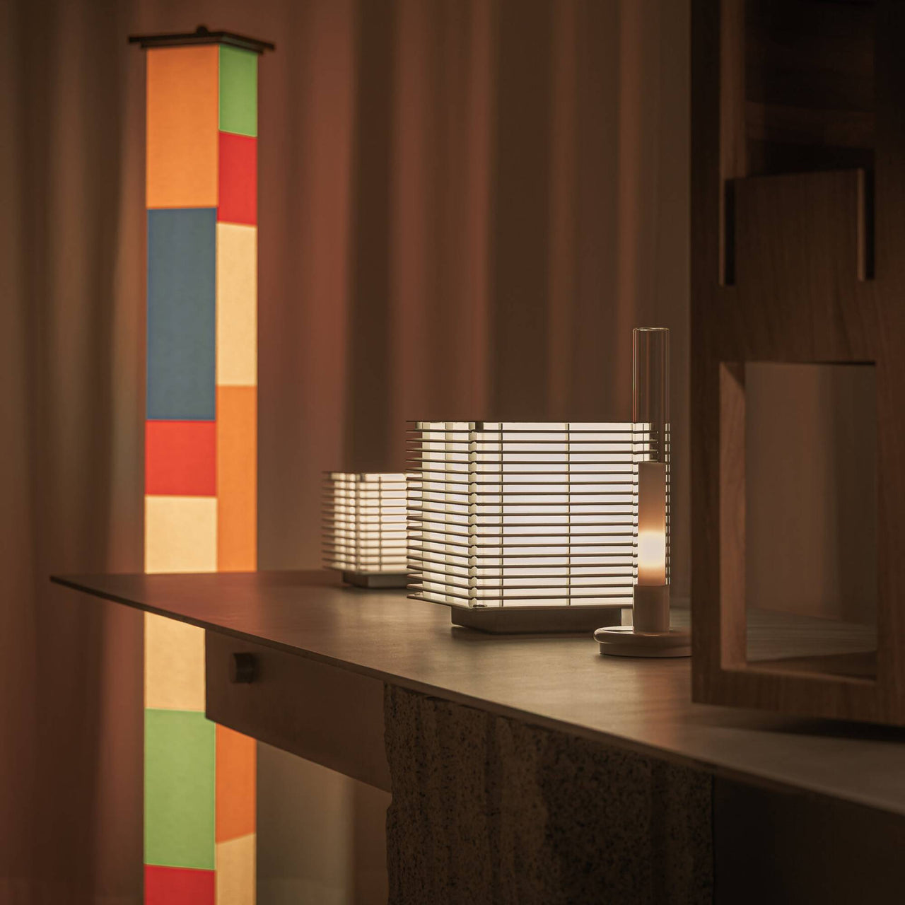 La Bella Durmiente Floor Lamp