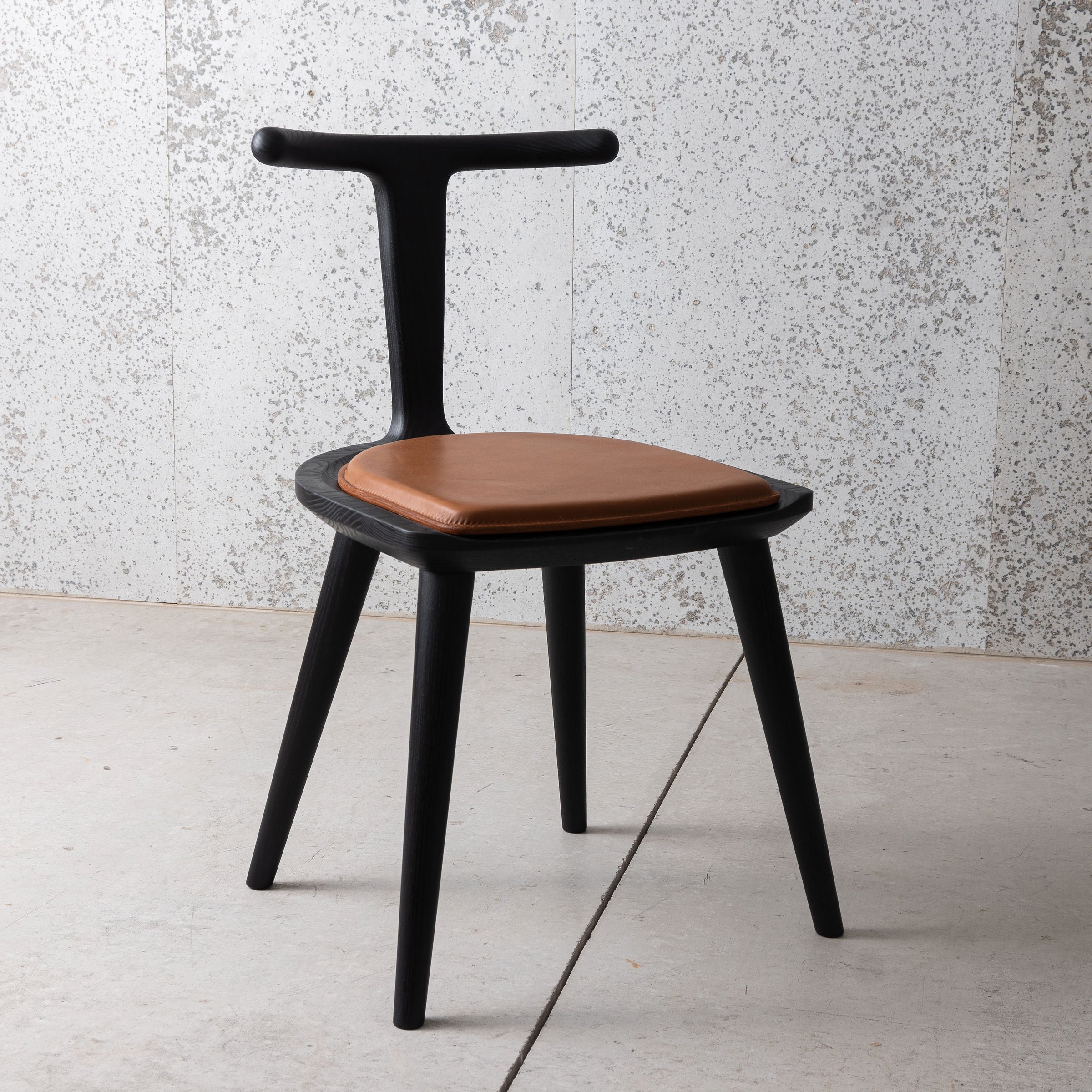 Oxbend Chair with Seatpad