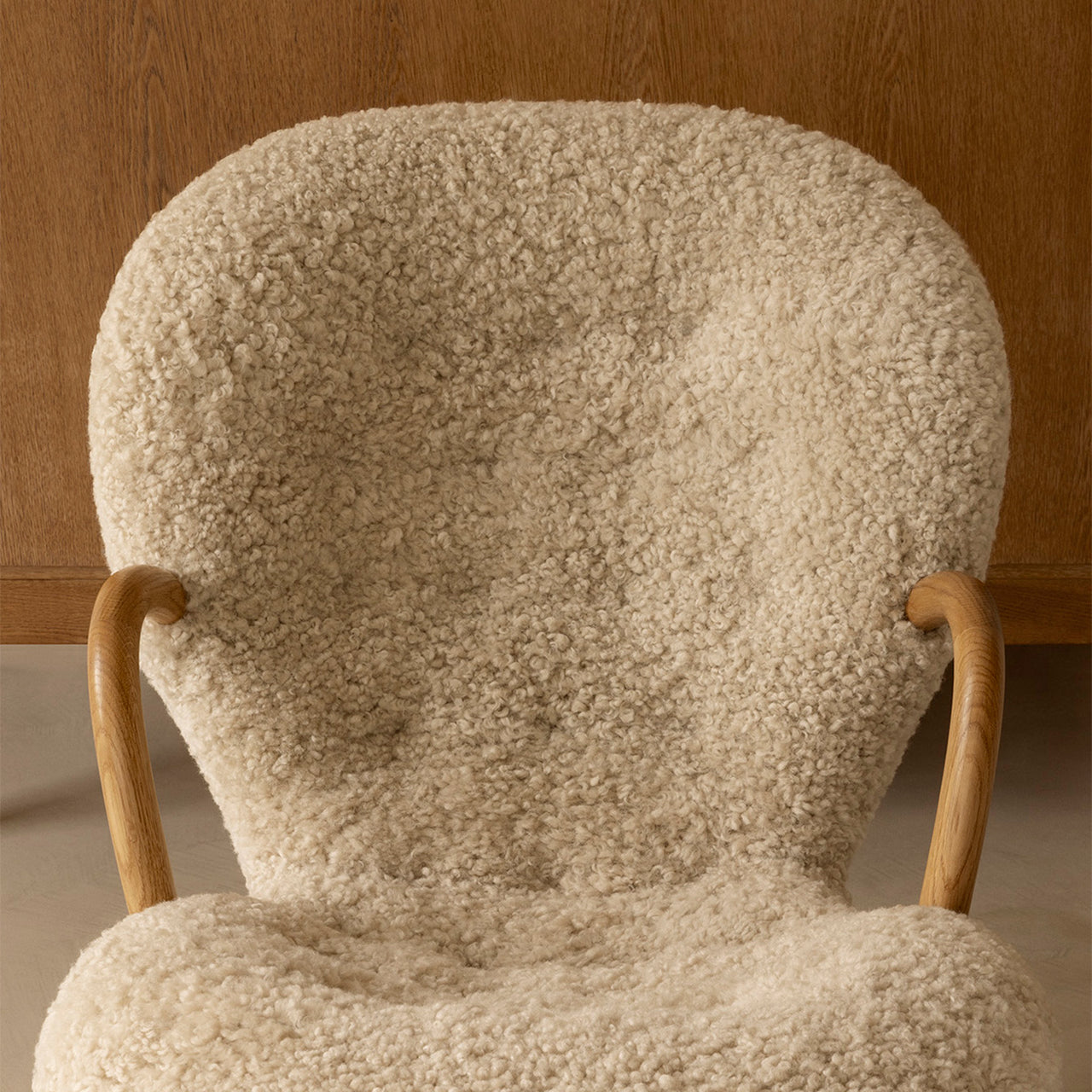Clam Chair