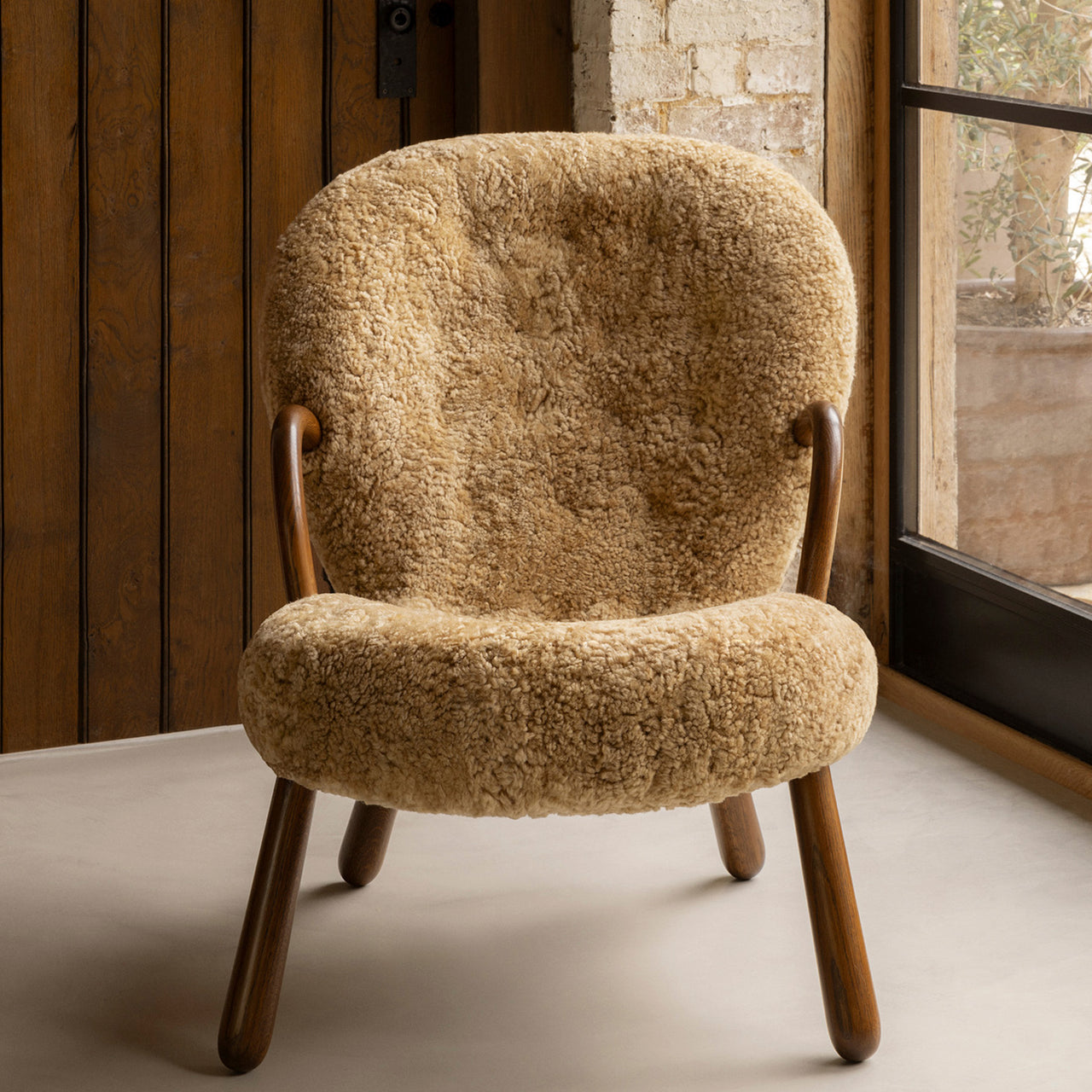 Clam Chair | Buy Dagmar online at A+R