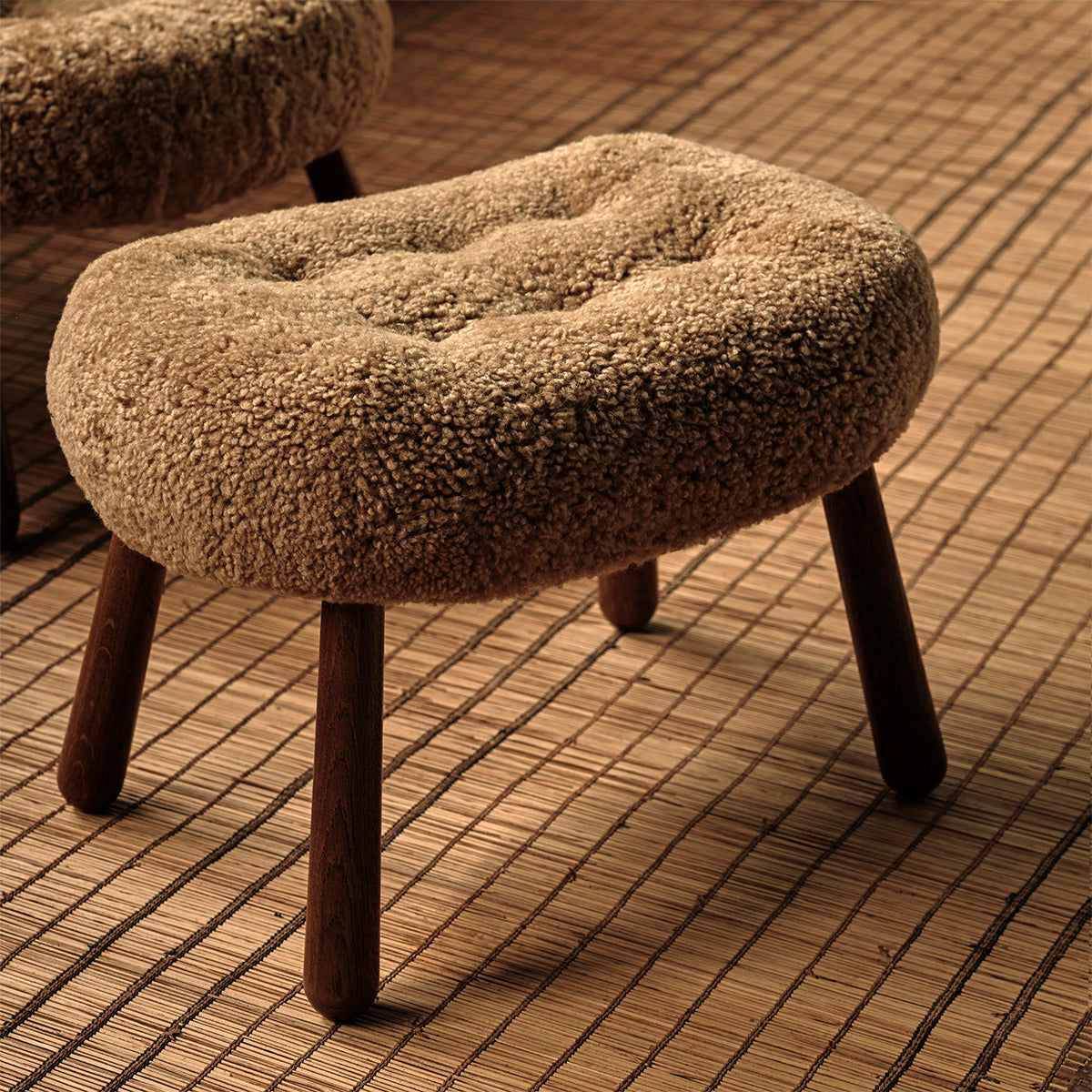 Clam Stool
