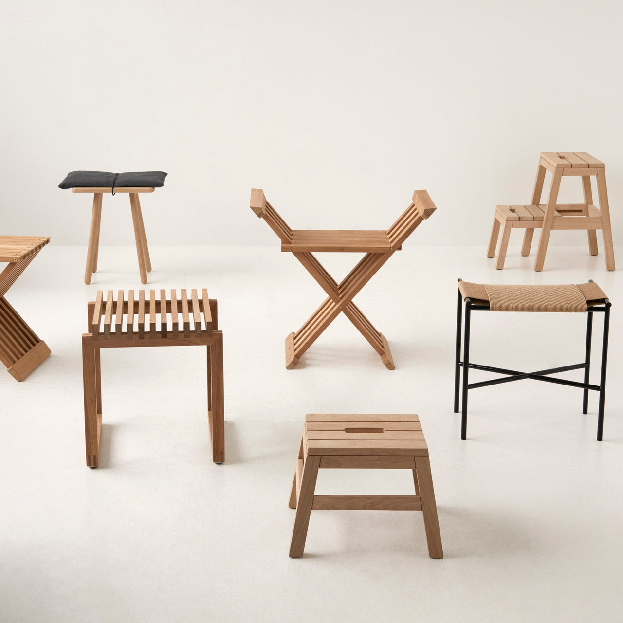 Dania Step Ladder: DI