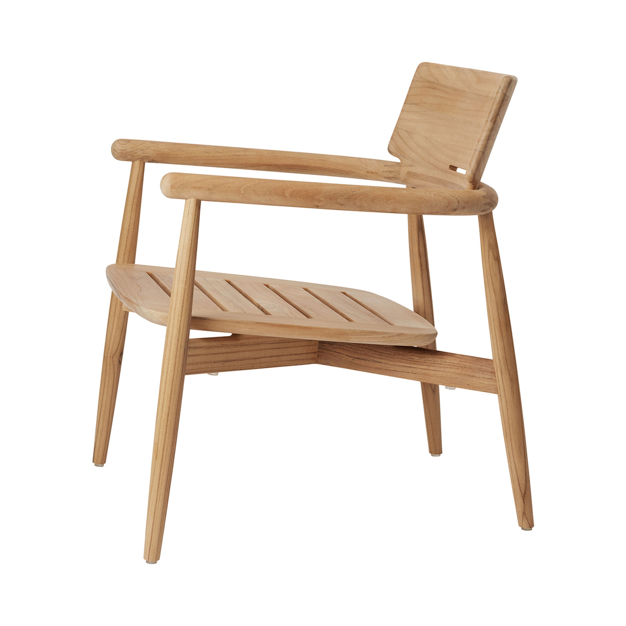 E018 Embrace Outdoor Lounge Chair