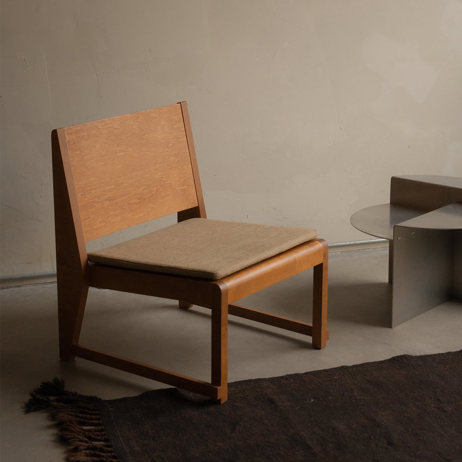 Easy Chair 01: LS