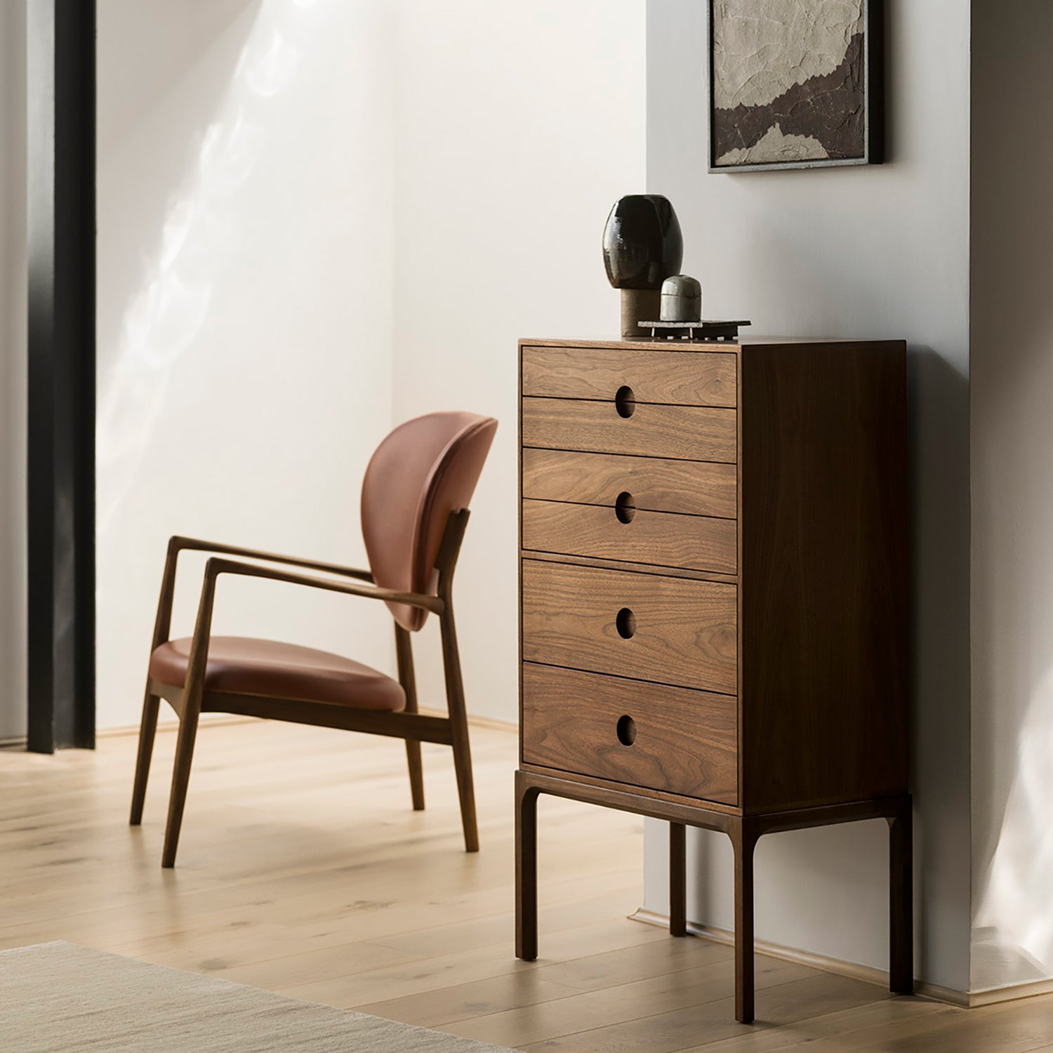 Entre Chest of Drawers: LS