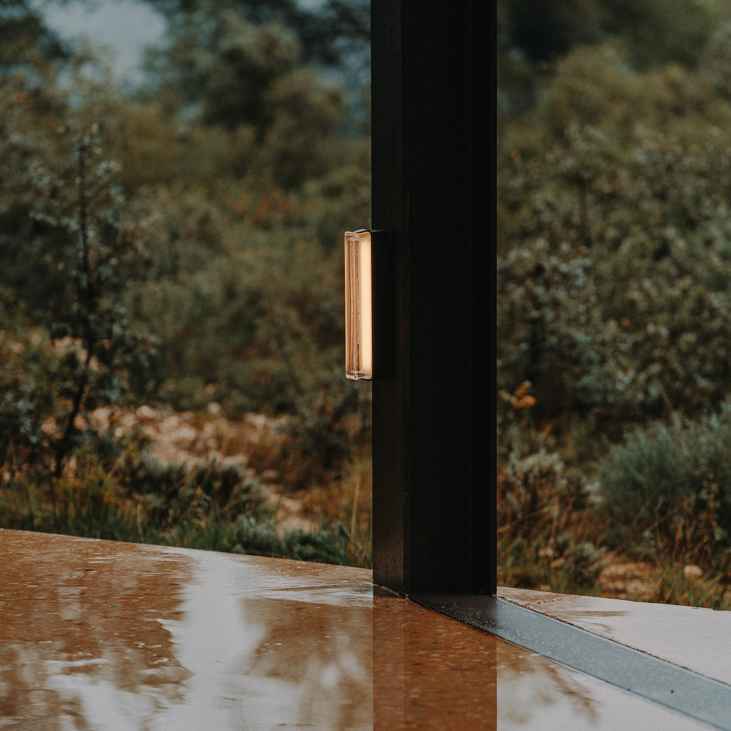 Estadio Singular Wall Sconce - Quick Ship