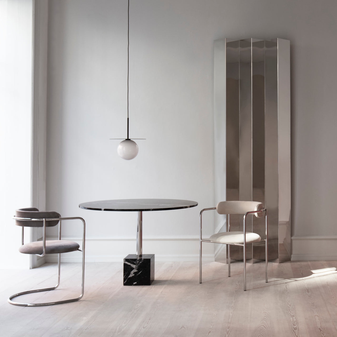 FF Chair: Cantilever