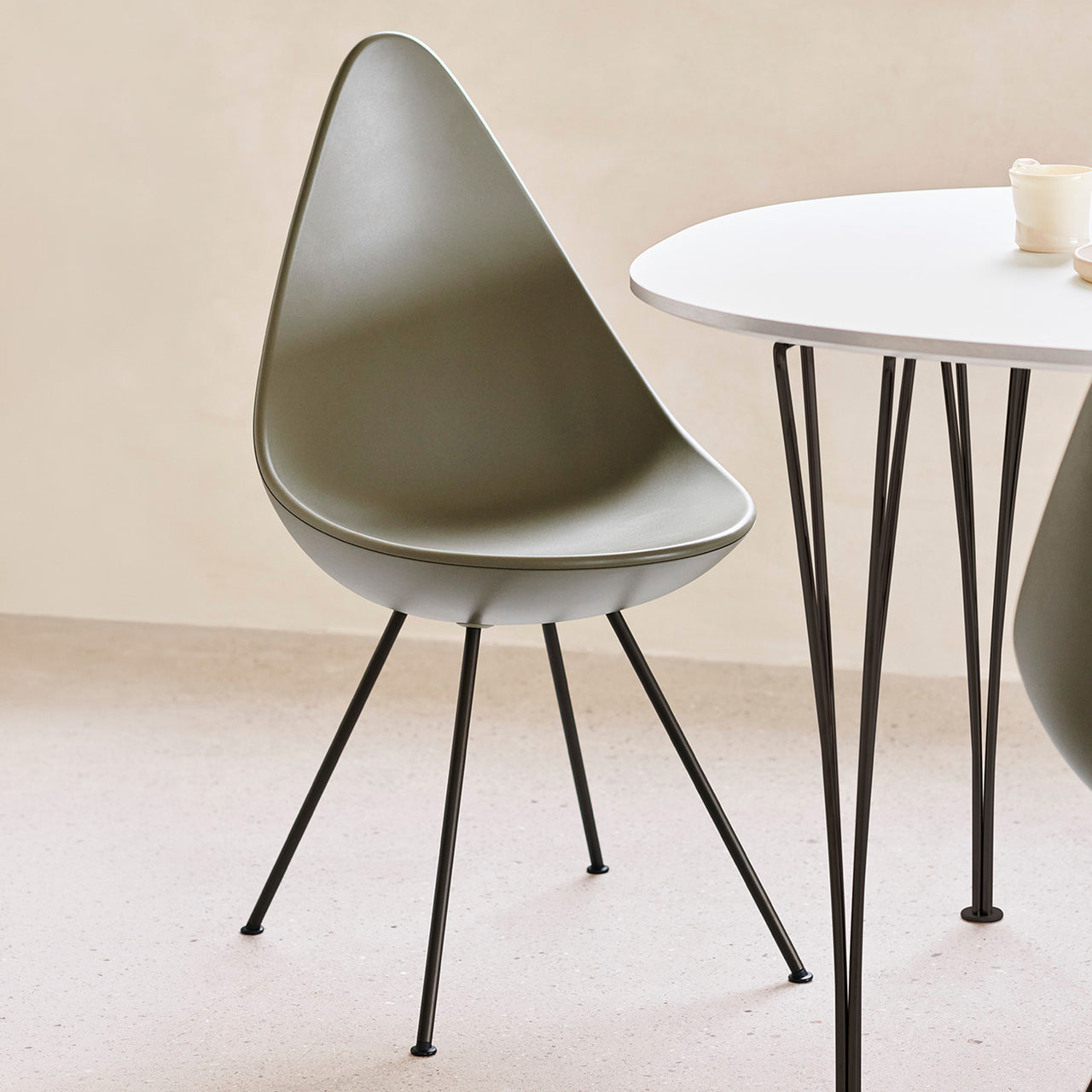 Drop Chair