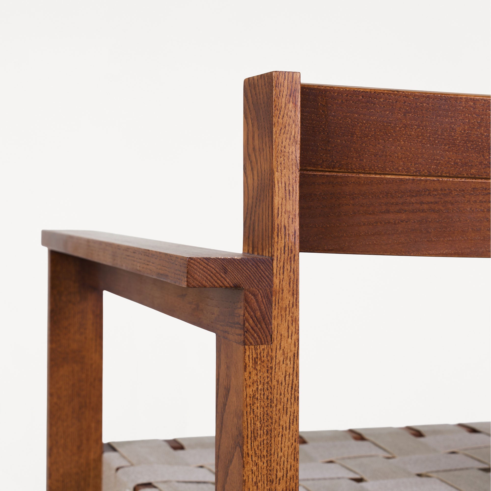 Symmetry Armchair