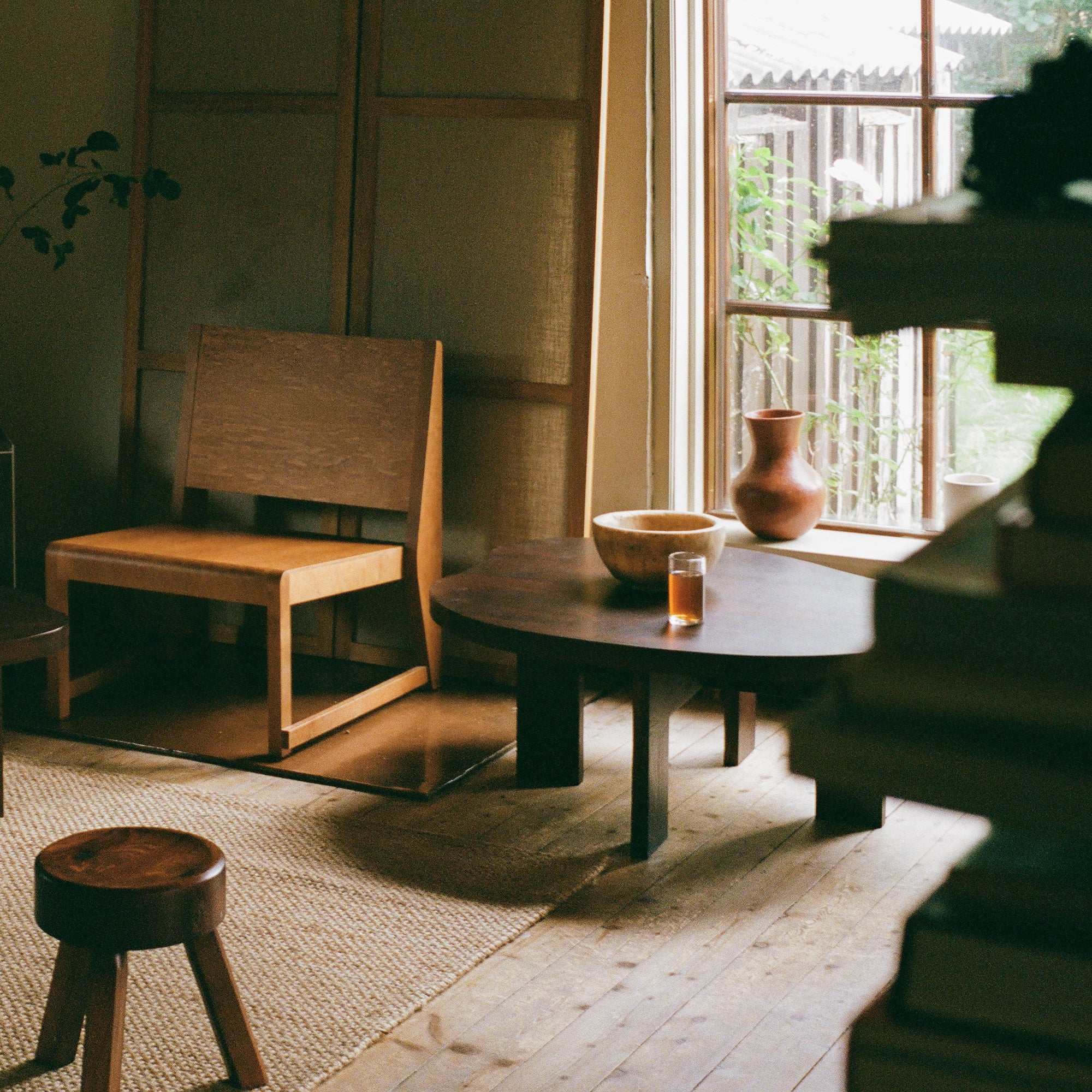 Farmhouse Table: Pond