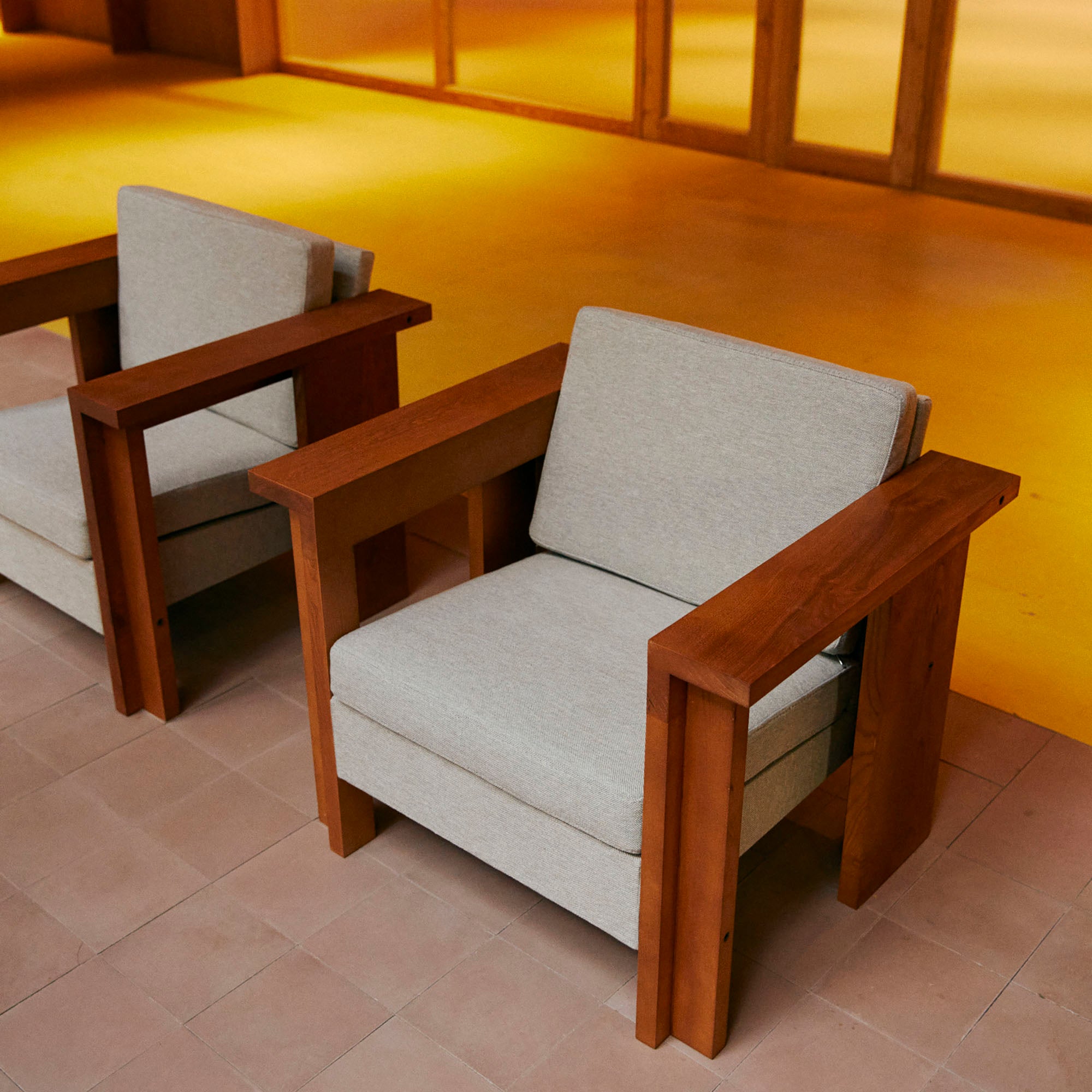 Symmetry Lounge Chair