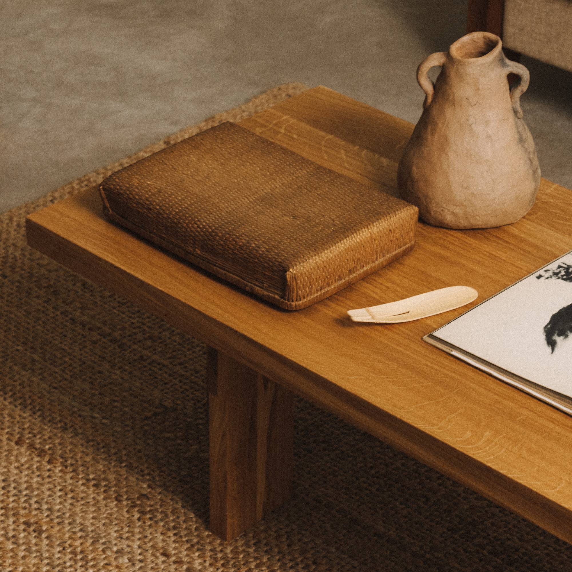 Farmhouse Coffee Table: DI