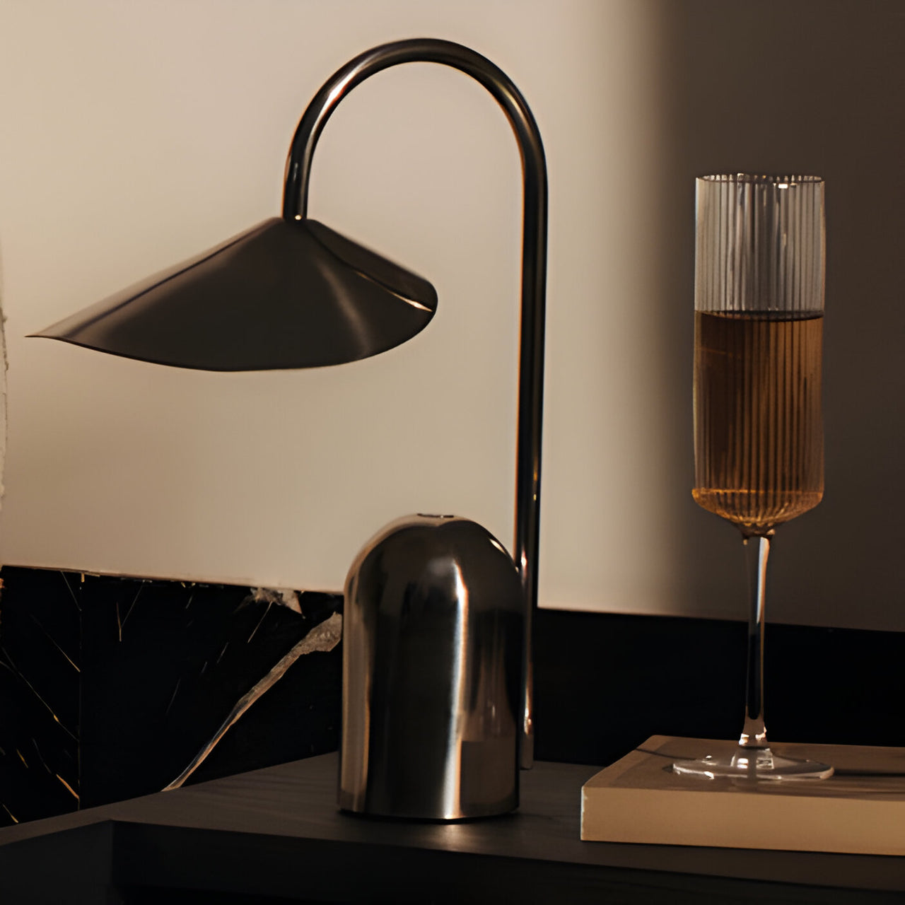 Ripple Champagne Flutes: Set of 2