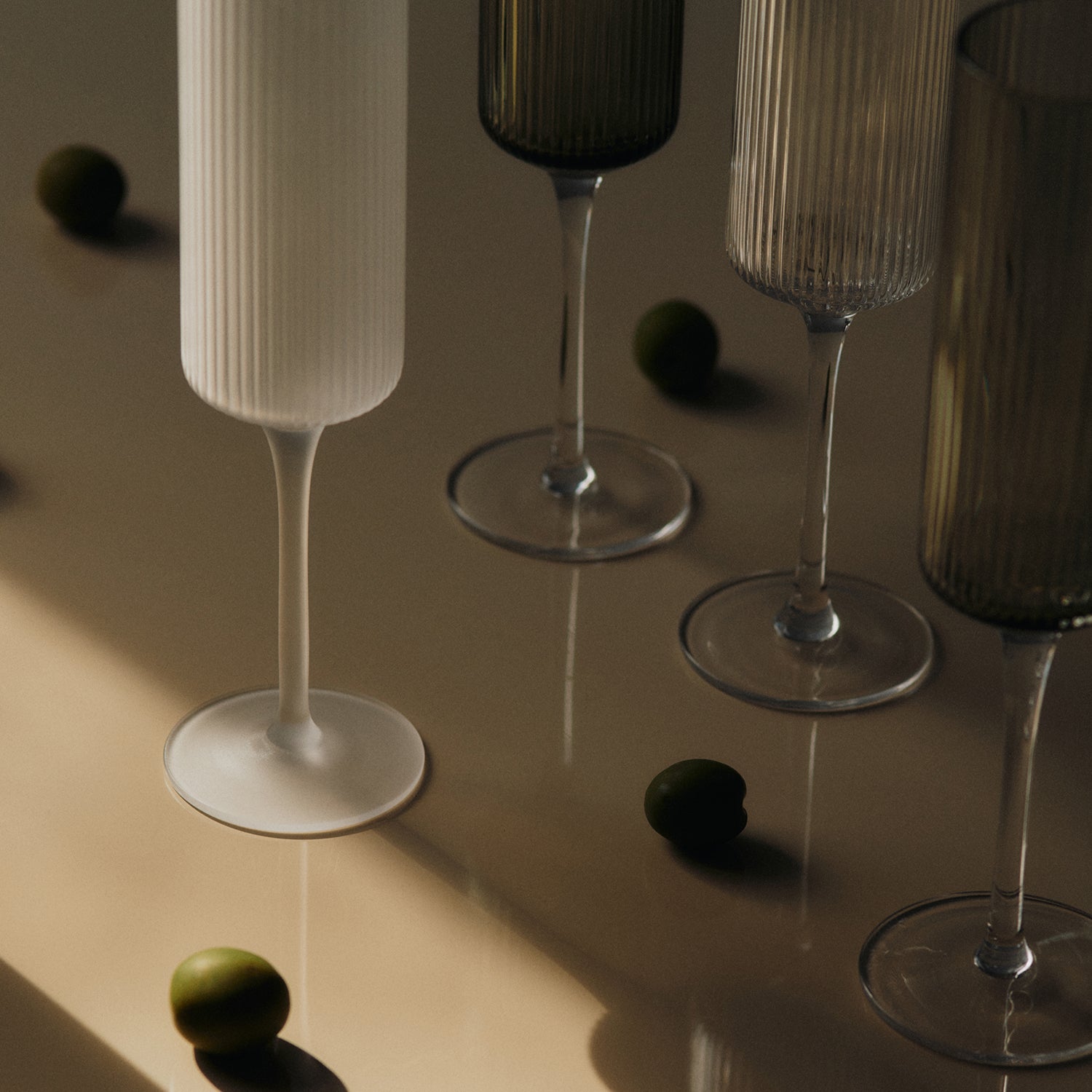 Ripple Champagne Flutes: Set of 2