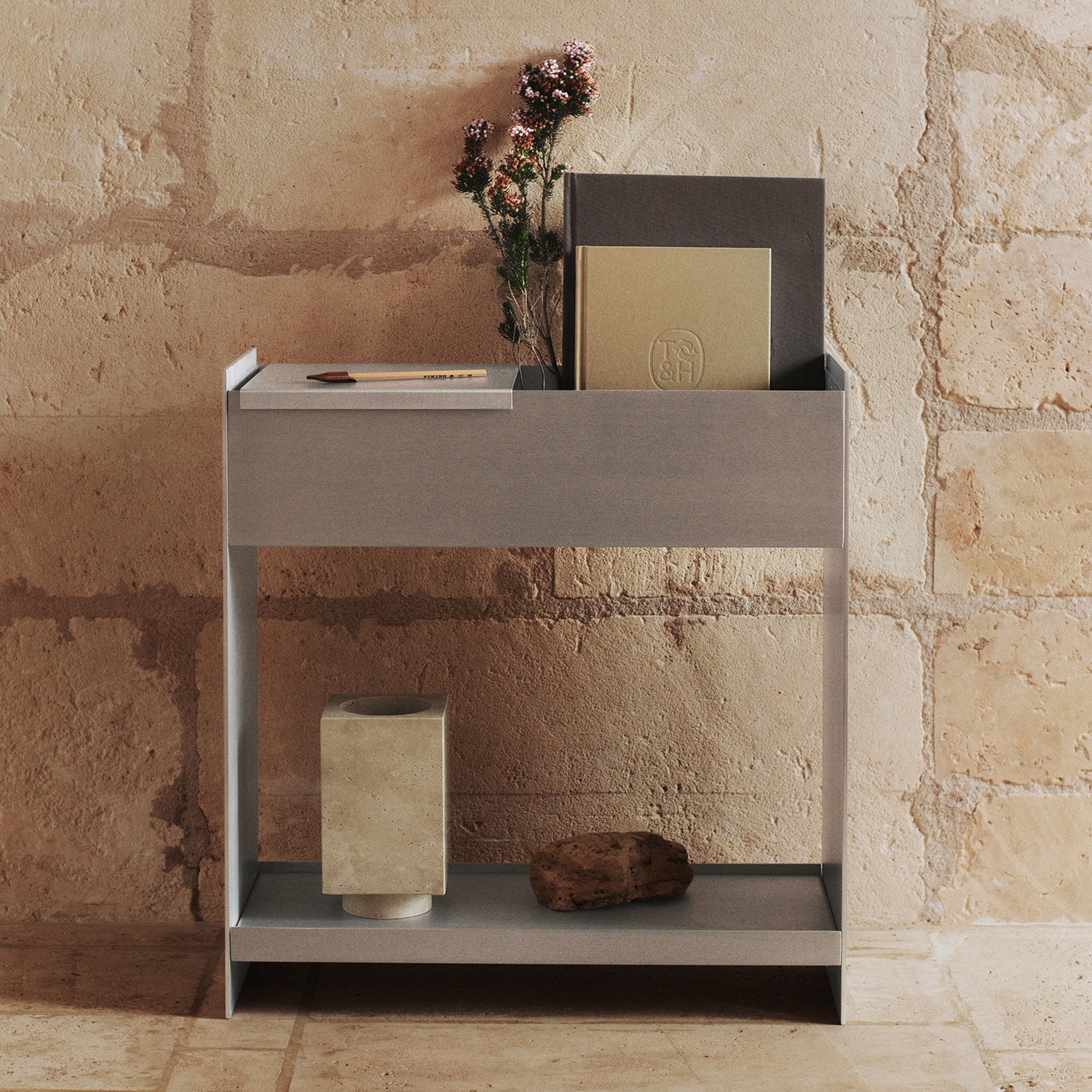 Lager Plant Box with Shelf