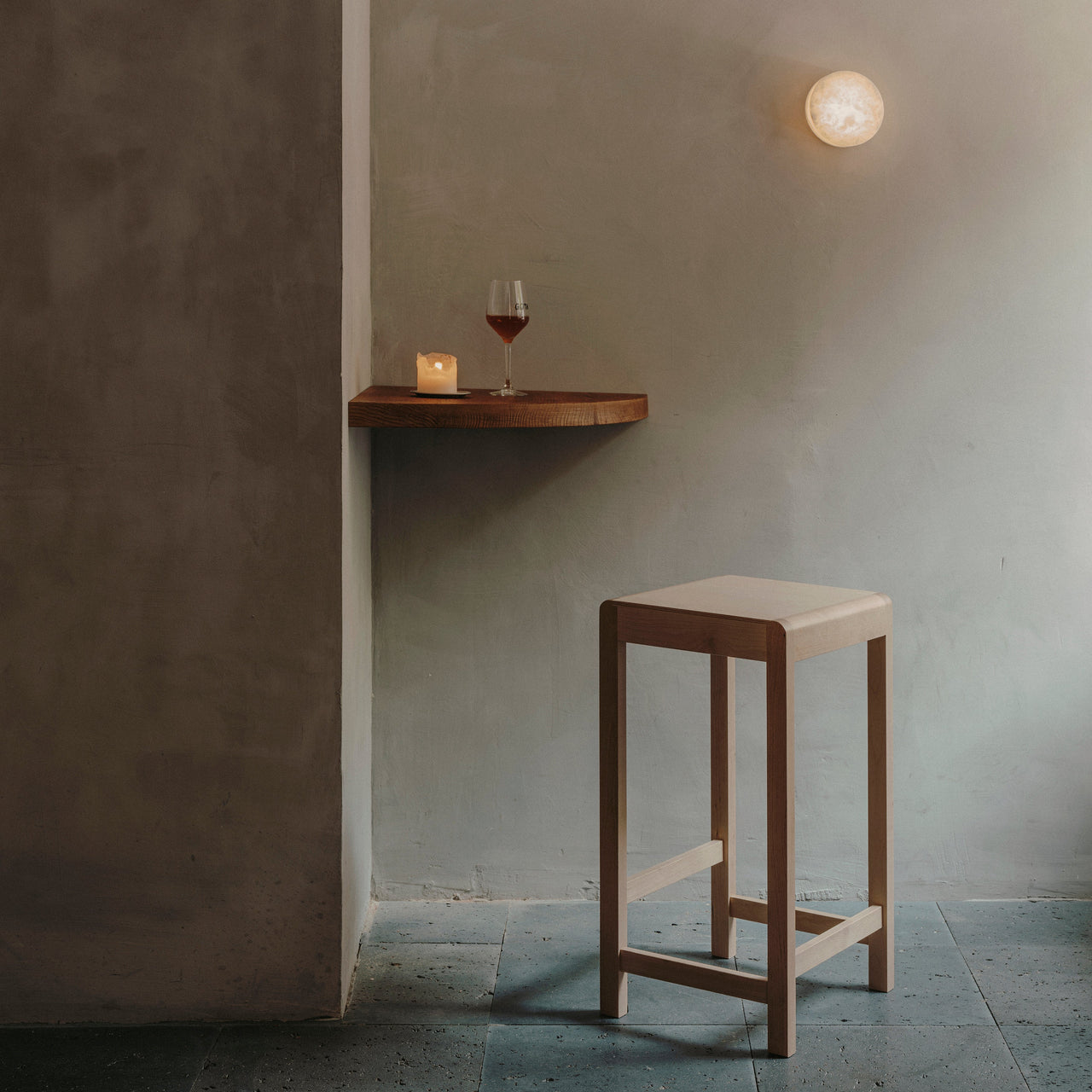 01 Bar + Counter Stool