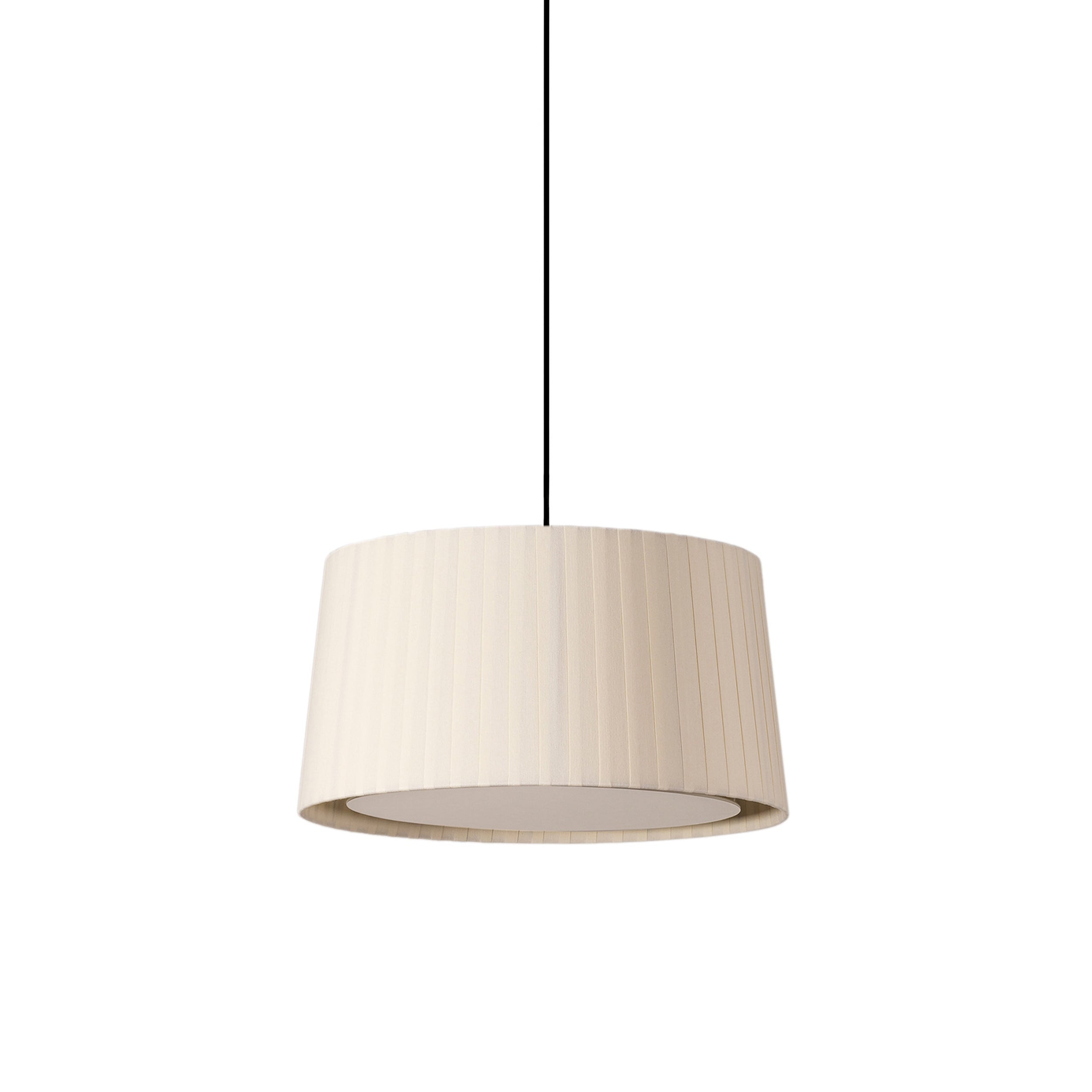GT6 Pendant Lamp: Natural + Black