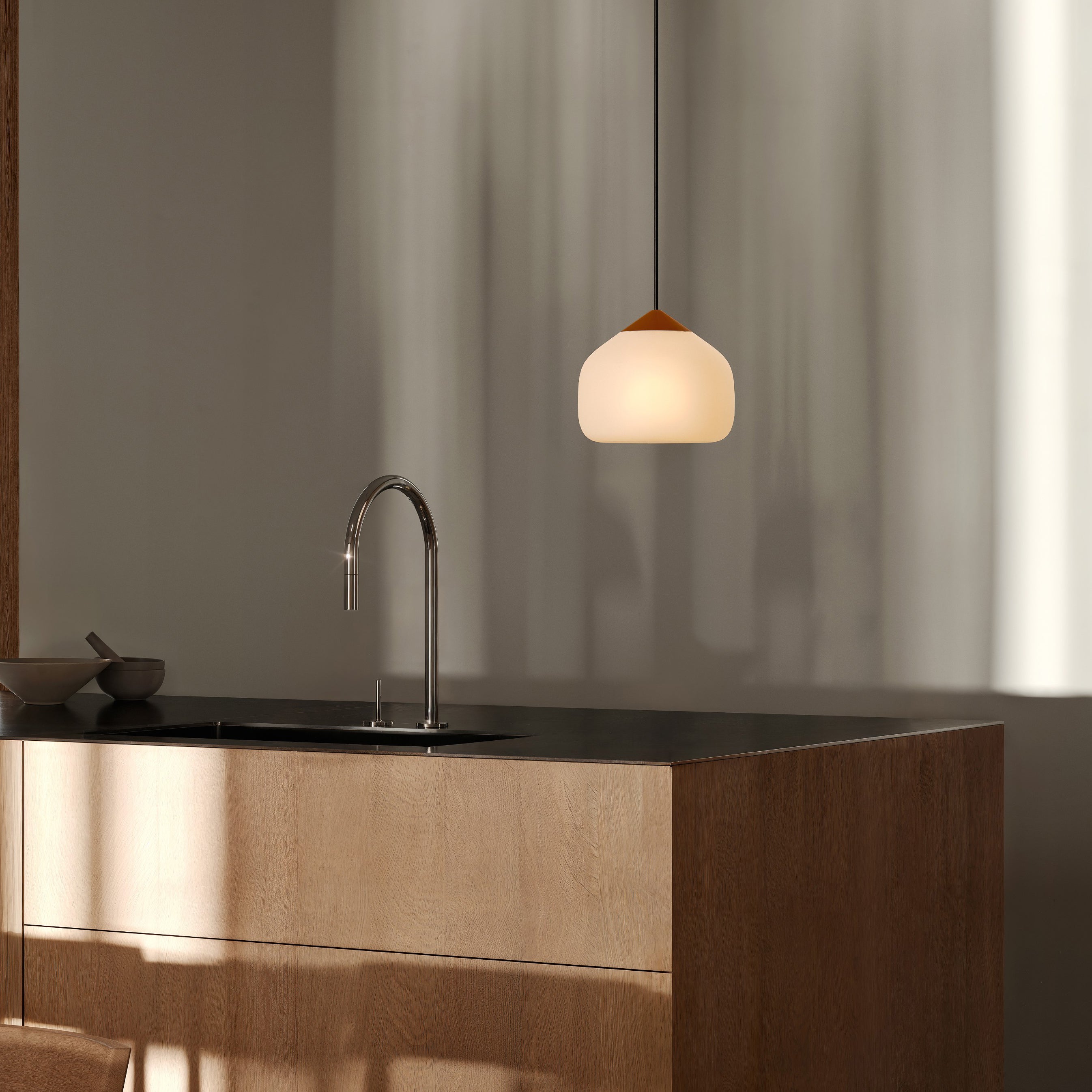 Goby Pendant Light: Large