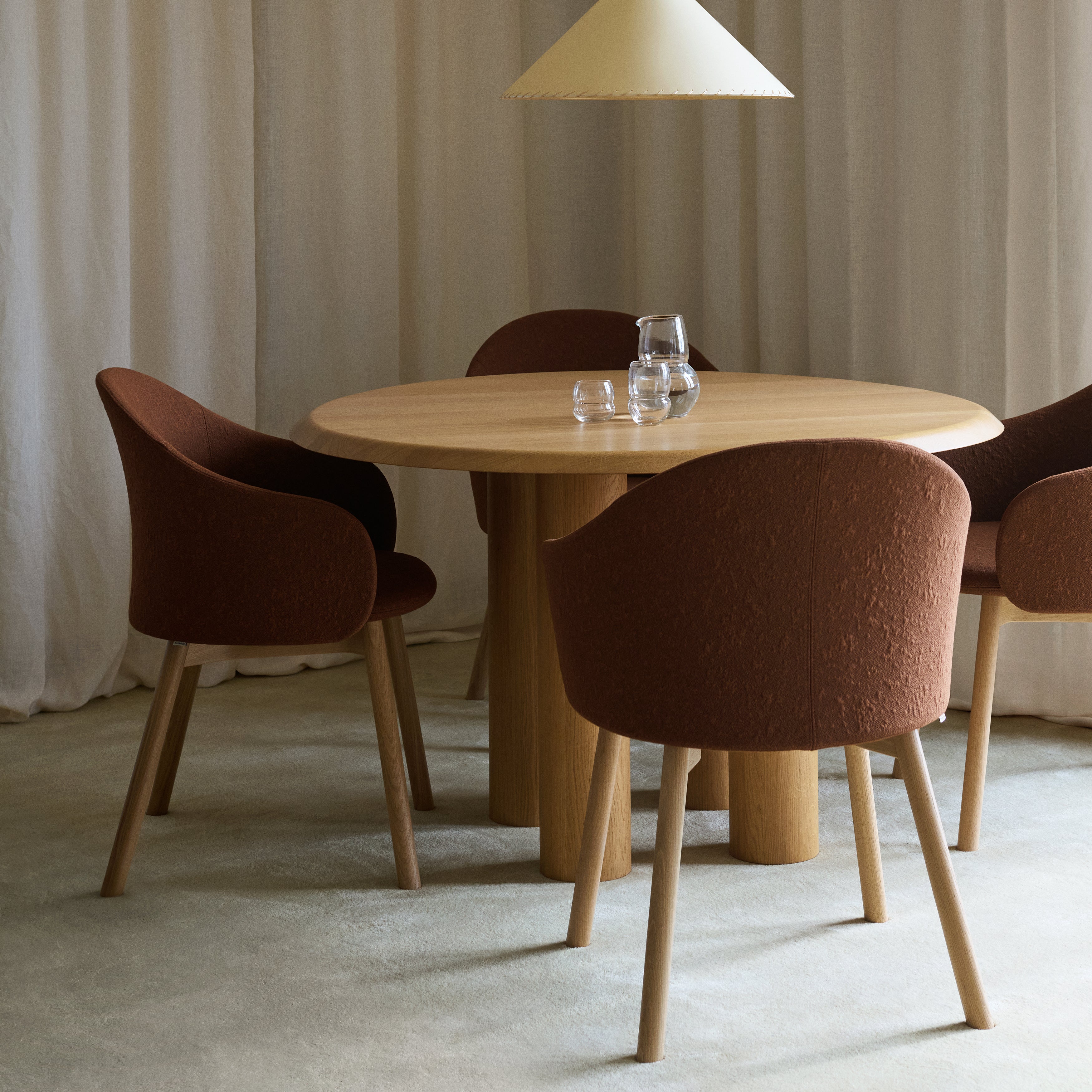 Gomo Armchair