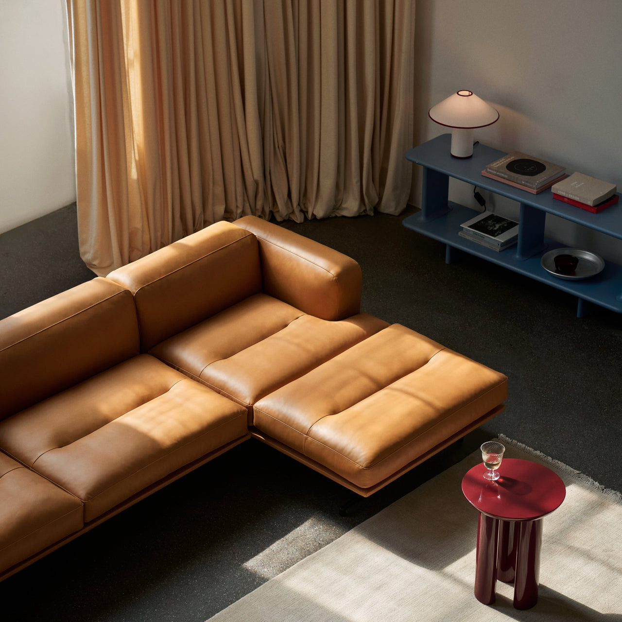 Inland Sofa: AV42 3
