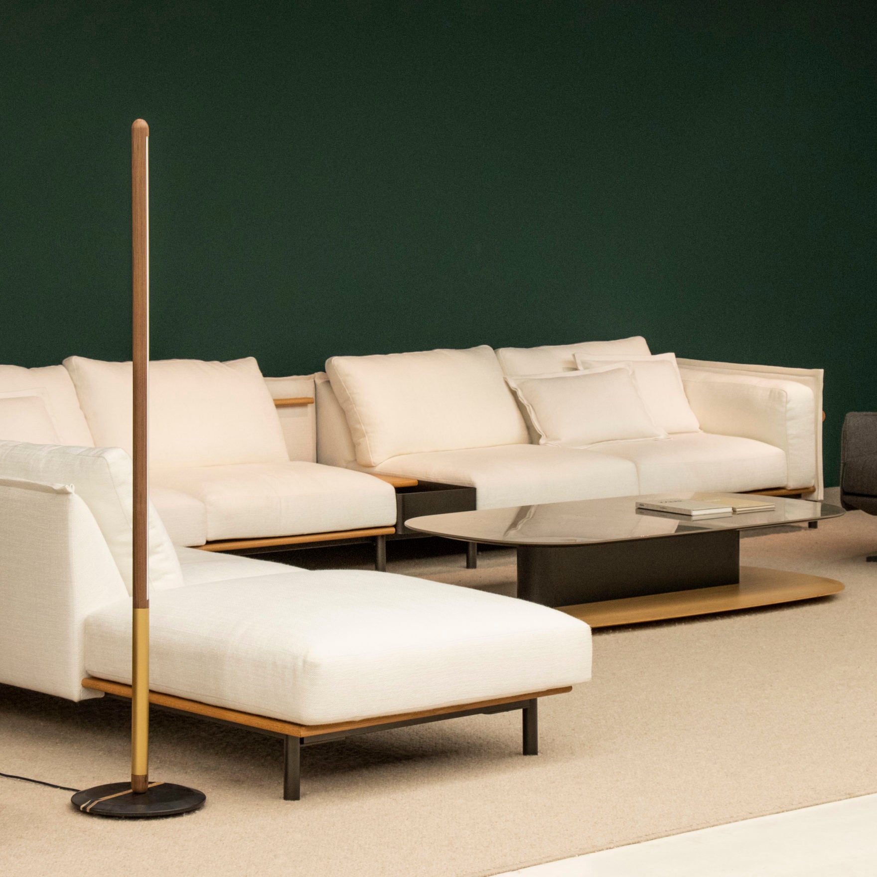 Linea Floor Lamp