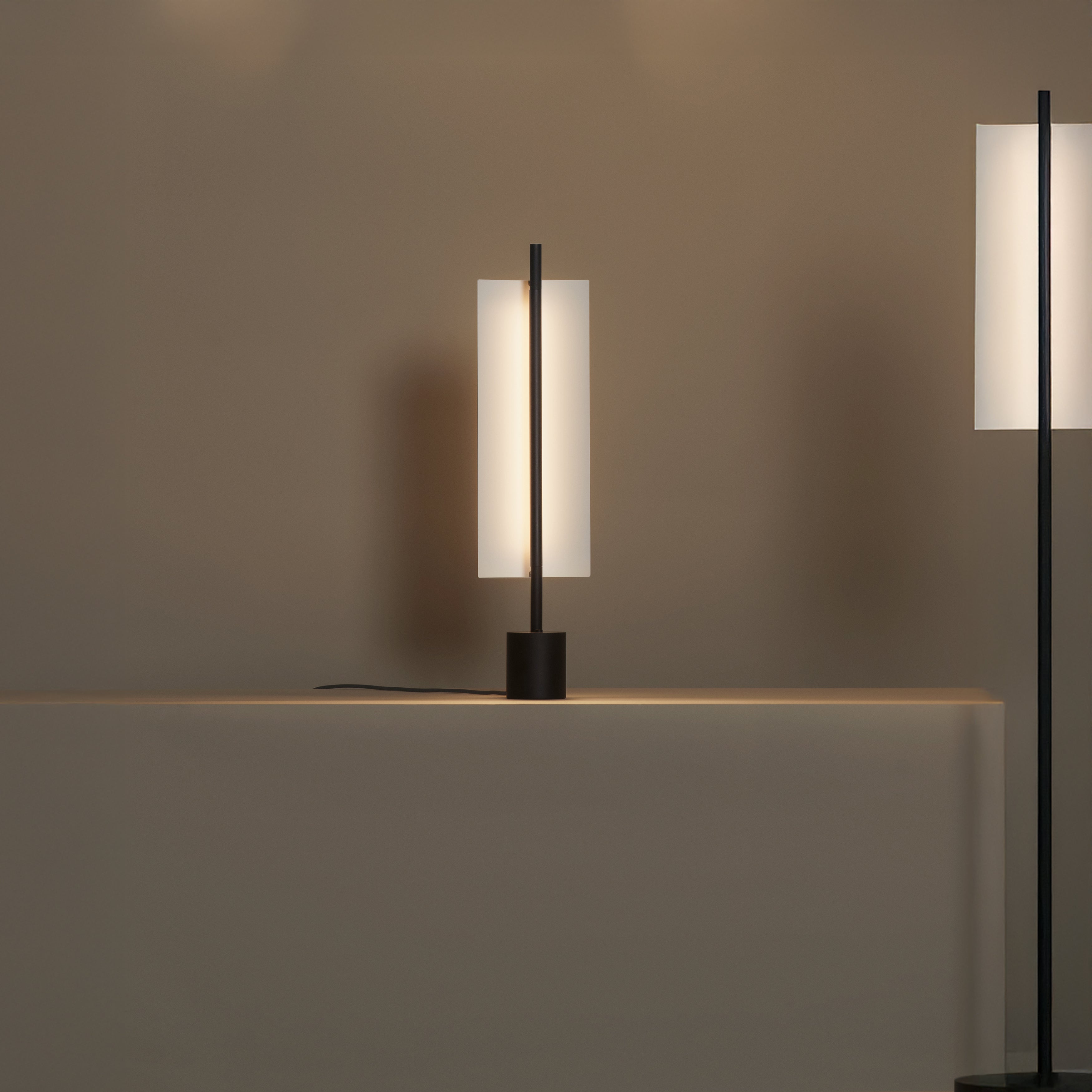 Lamina 45 Table Lamp