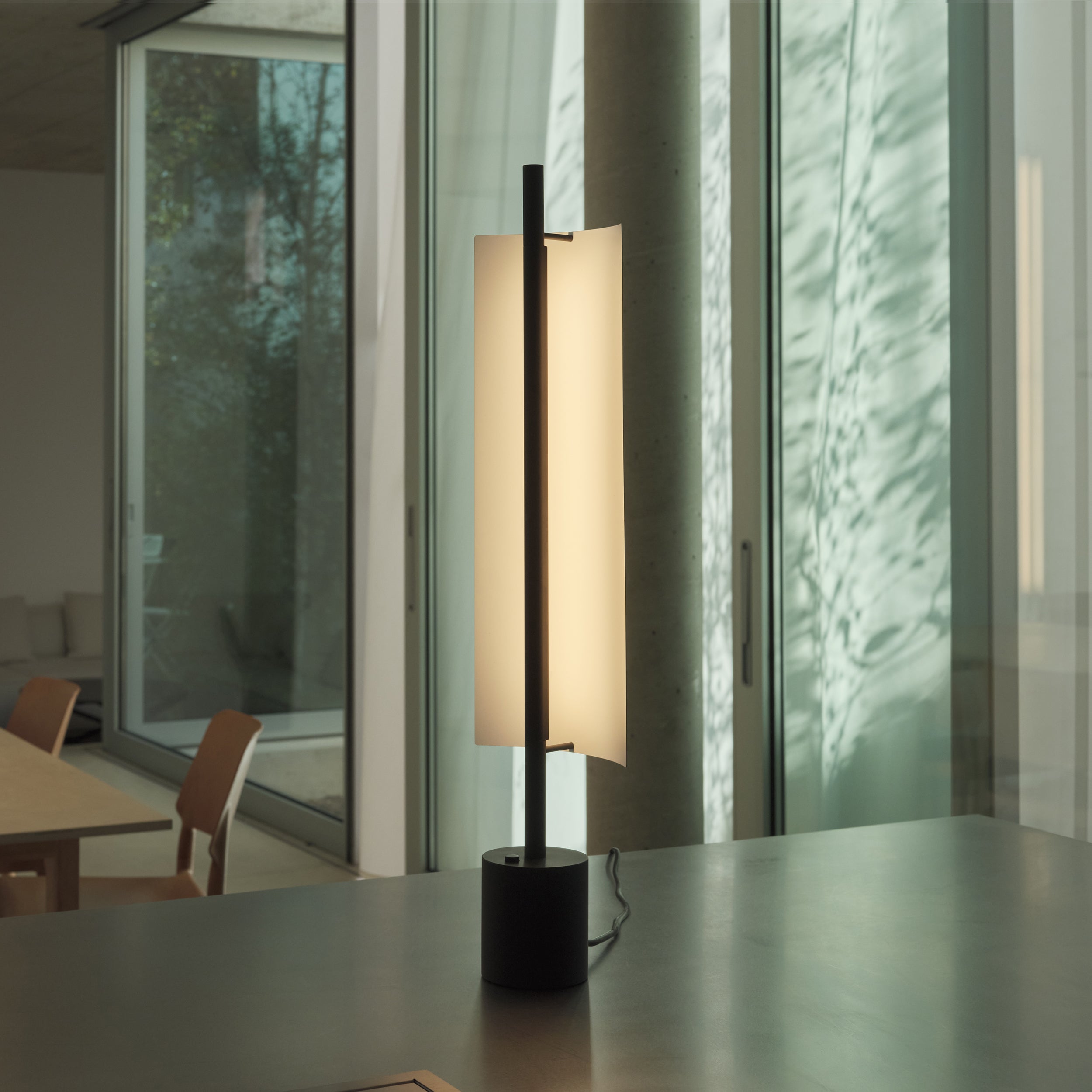Lamina 45 Table Lamp