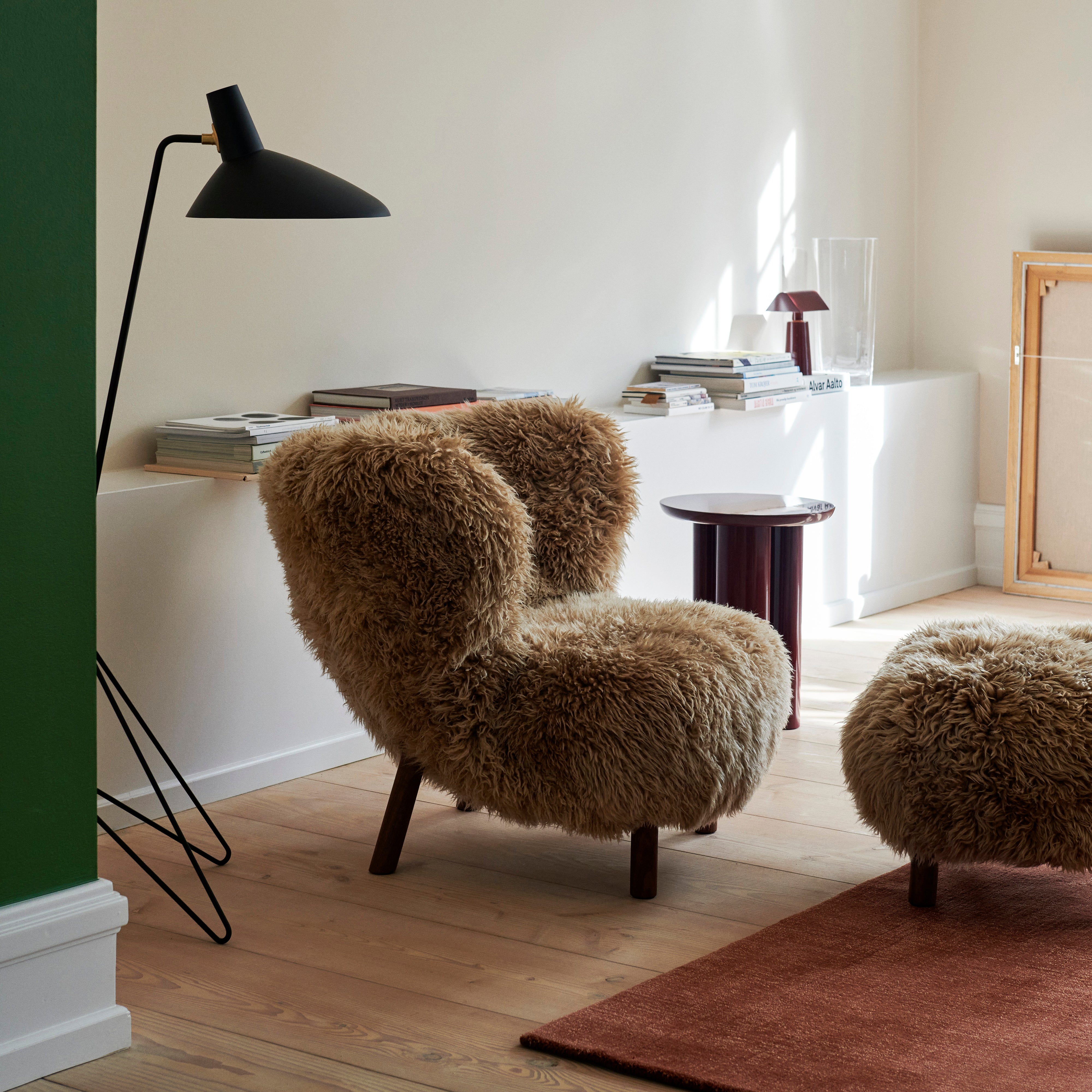 Little Petra Lounge Chair VB1 + Pouf ATD1 + LS