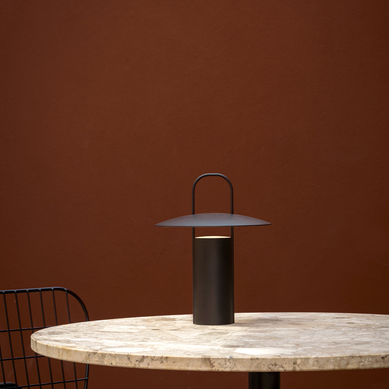 Ray Portable Table Lamp