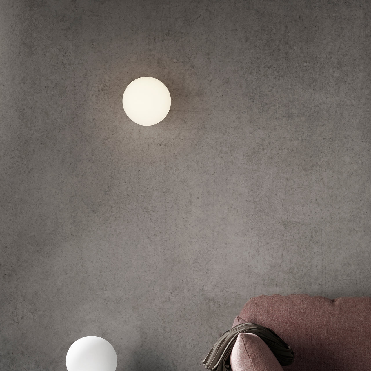 TR Bulb Table + Wall Lamp
