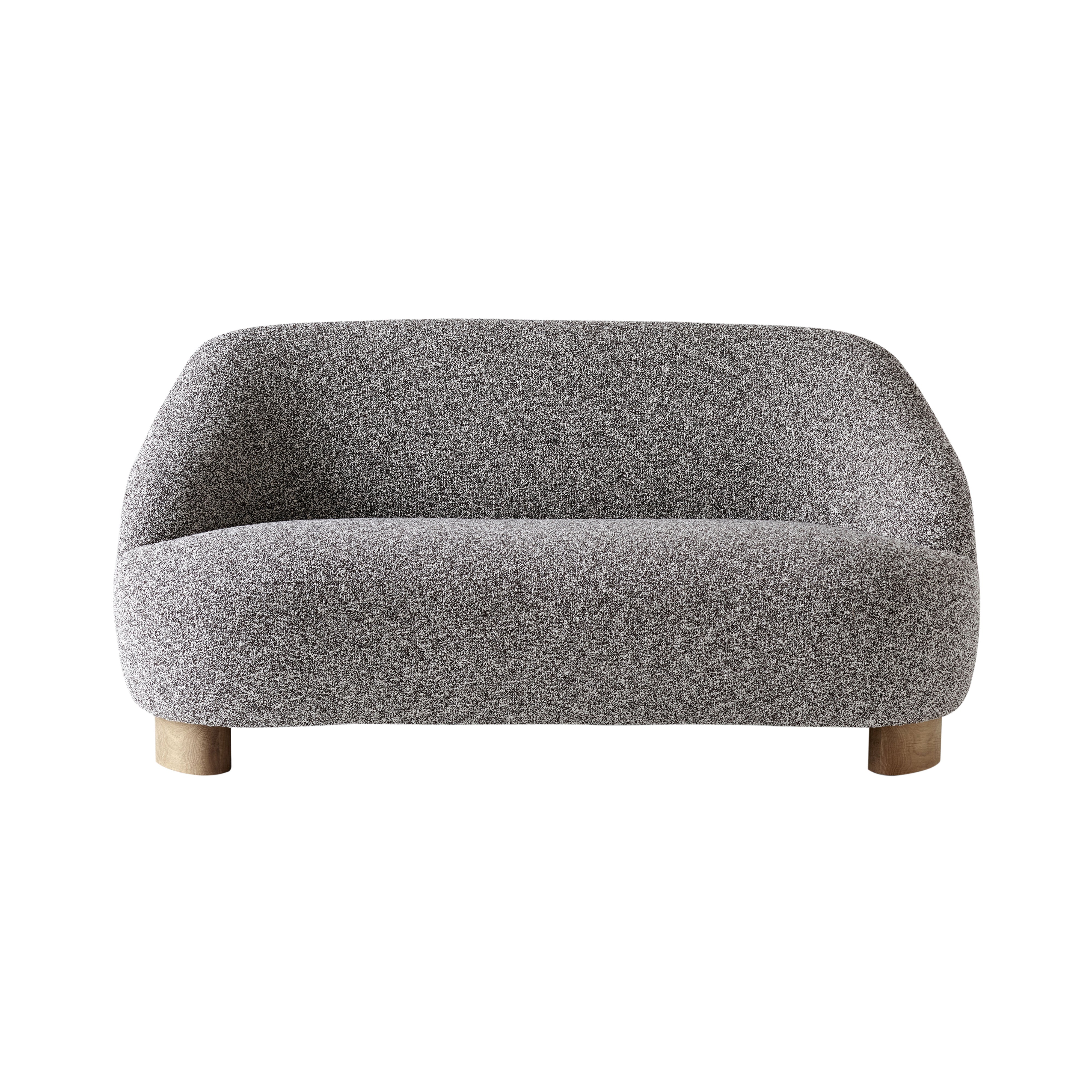Margas 2 Seater Sofa: LC3 + Oiled Oak