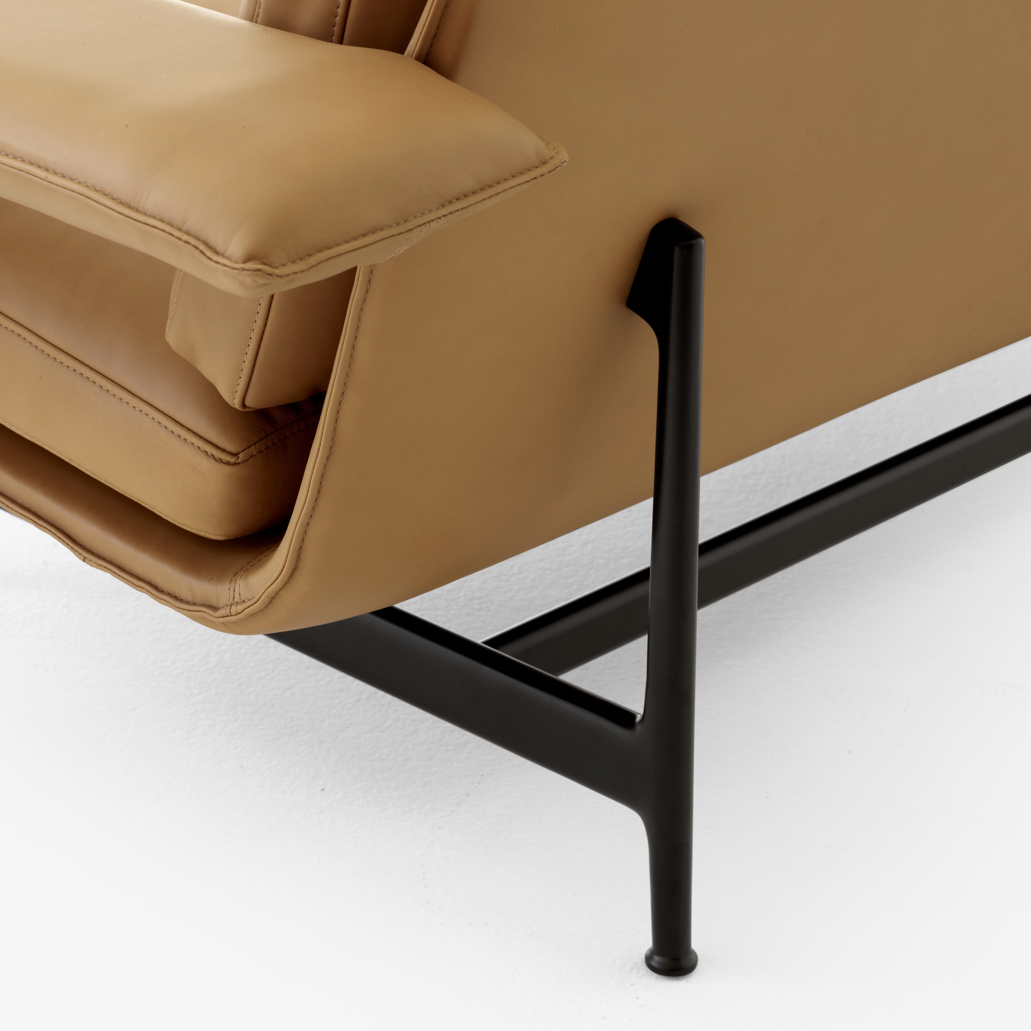 Meantime 2 Seater Sofa: AV30 + DI