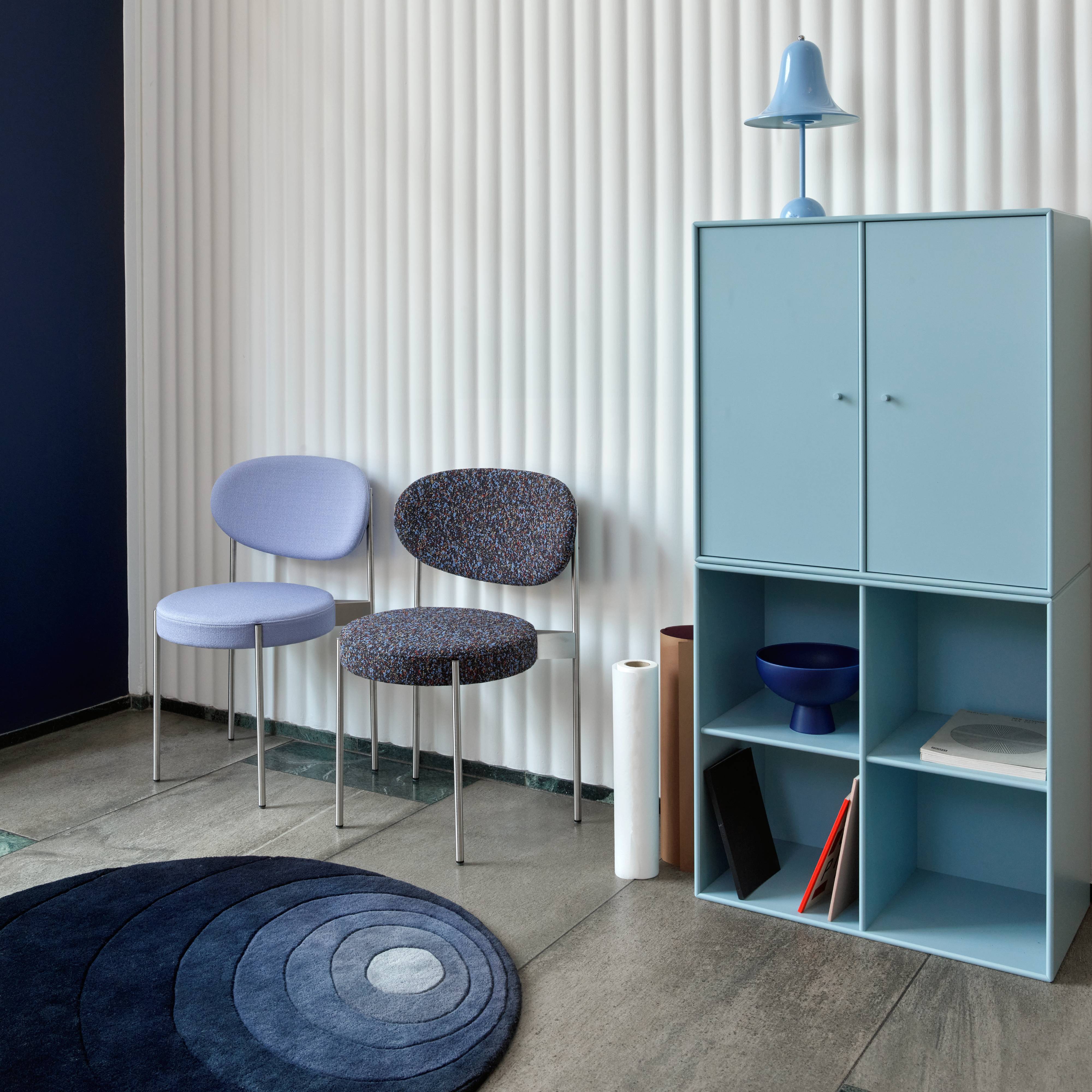 Series 430 Chair: Stacking