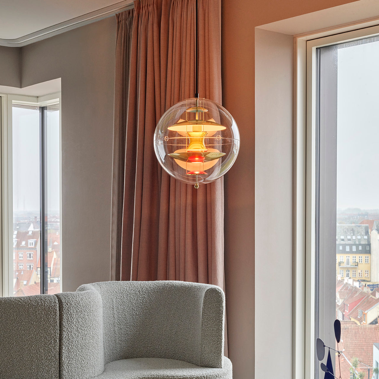 VP Globe Pendant Light