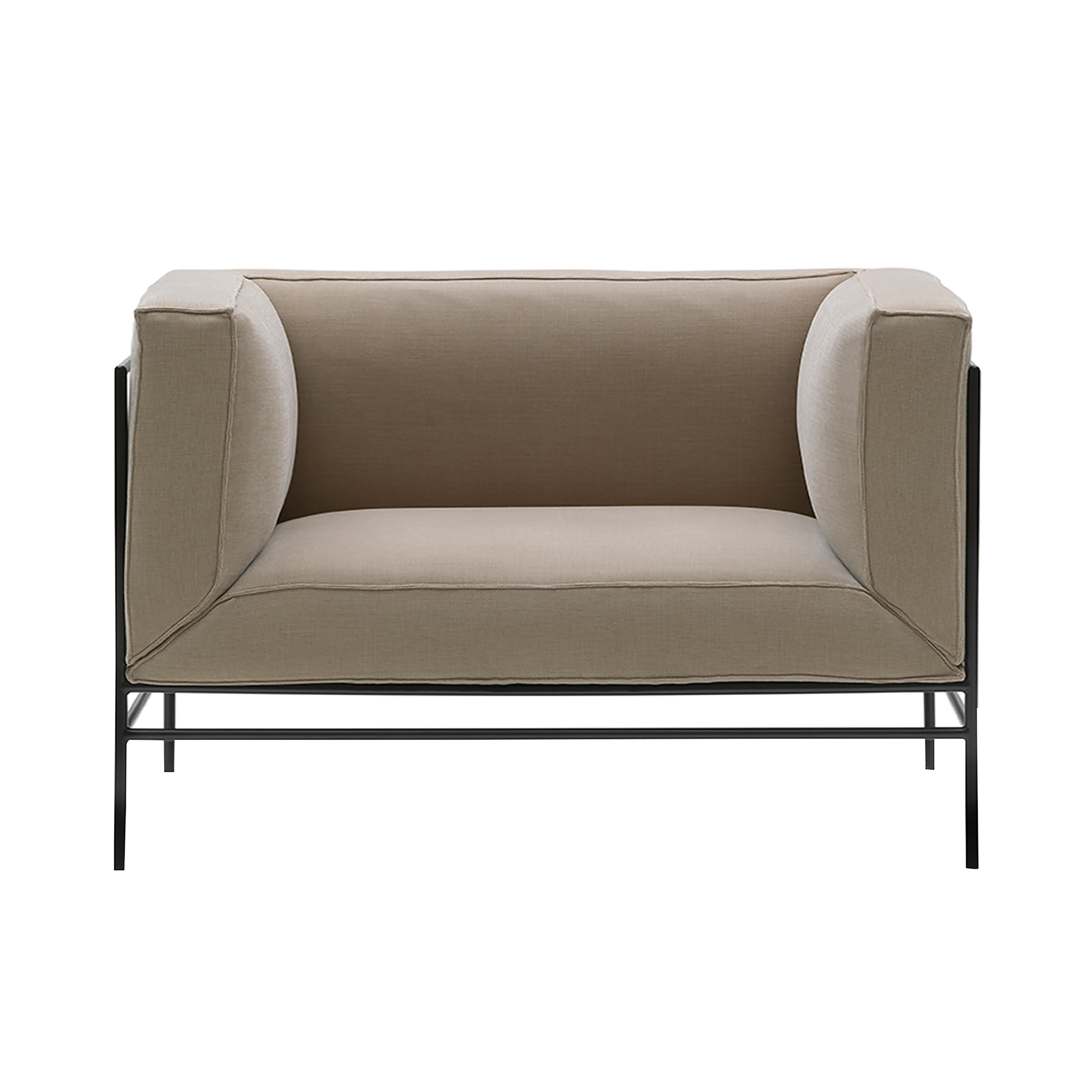 Middleweight Armchair: Black