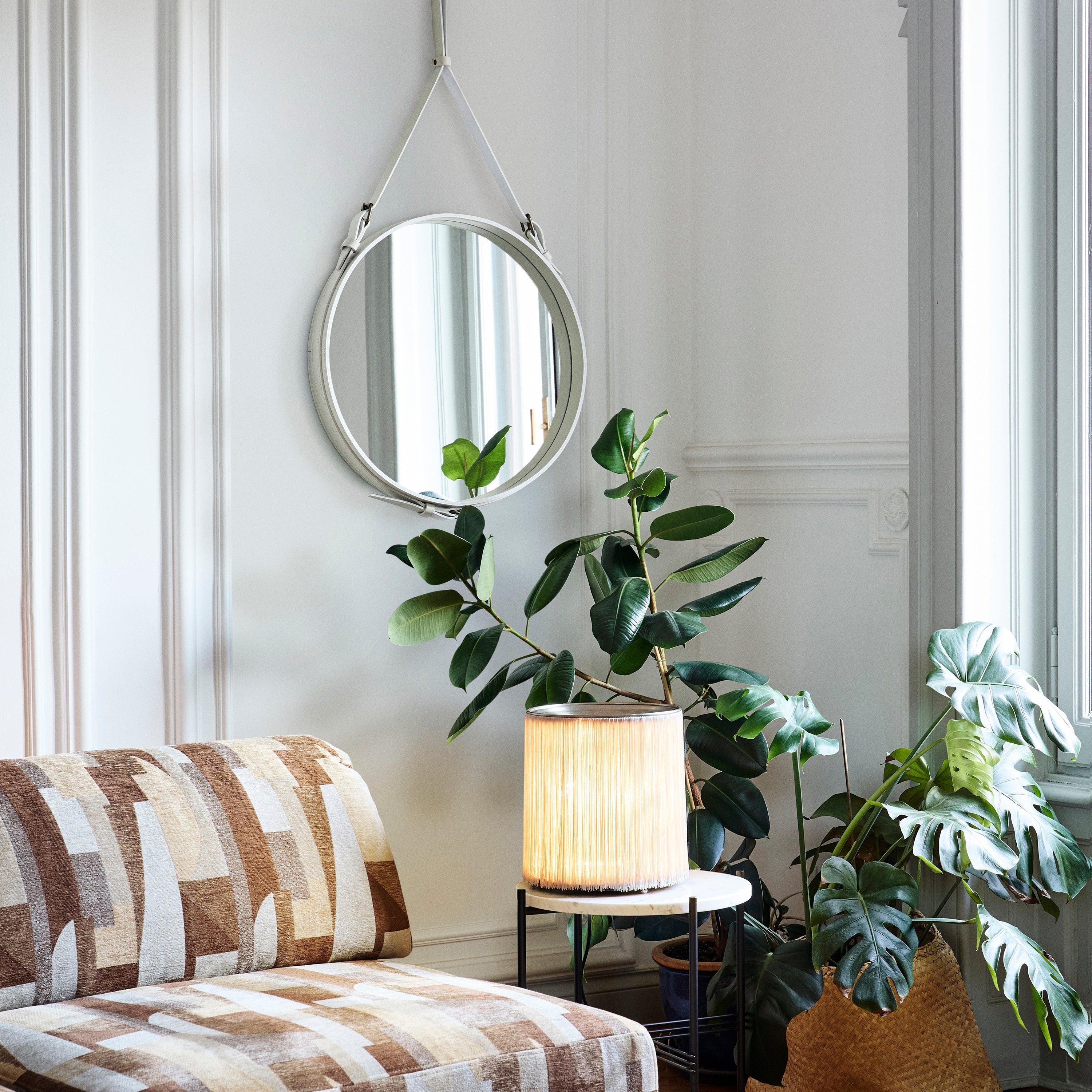 Model 597 Table Lamp: LS