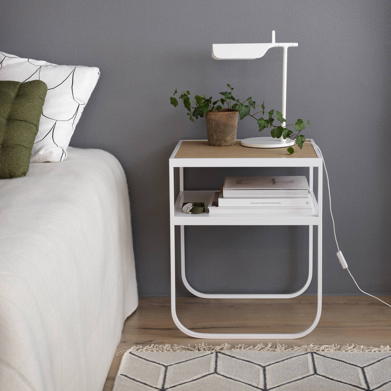 Nati Tati Console: Low