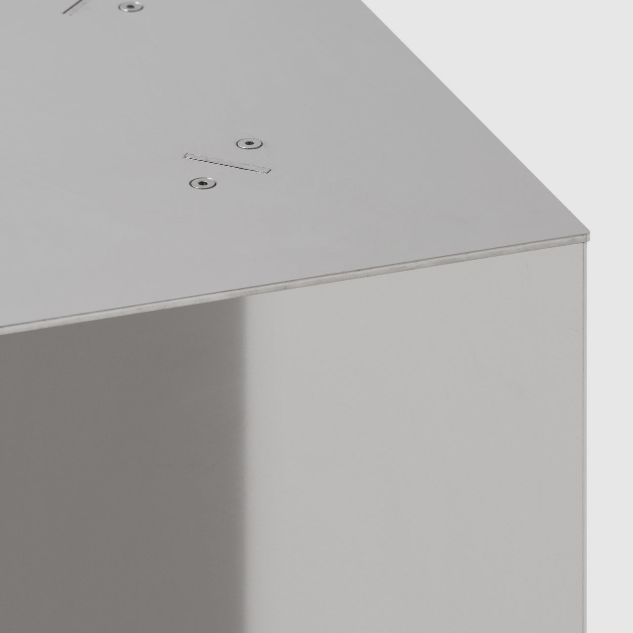 NM07 Side Table