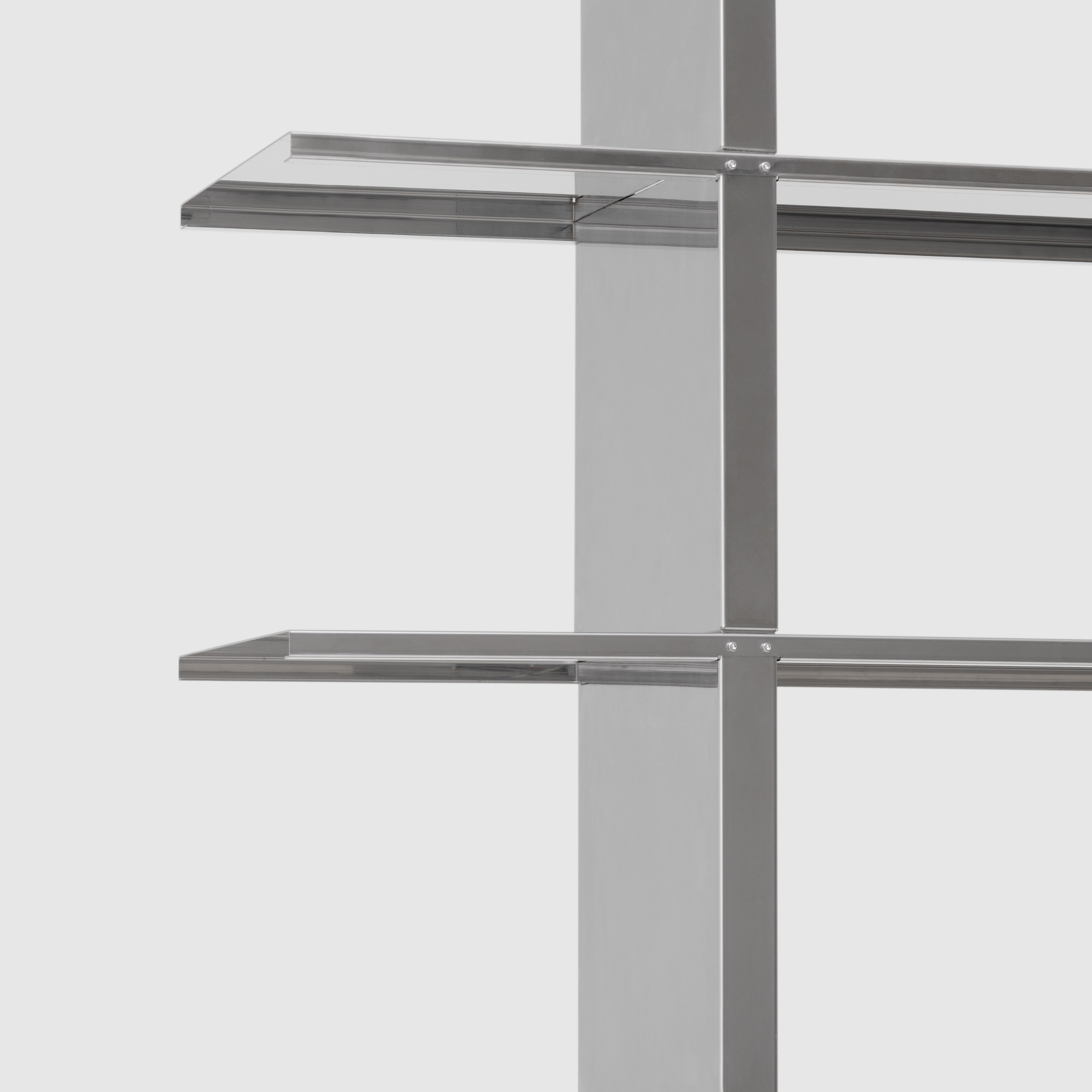 NM26 Bookshelf