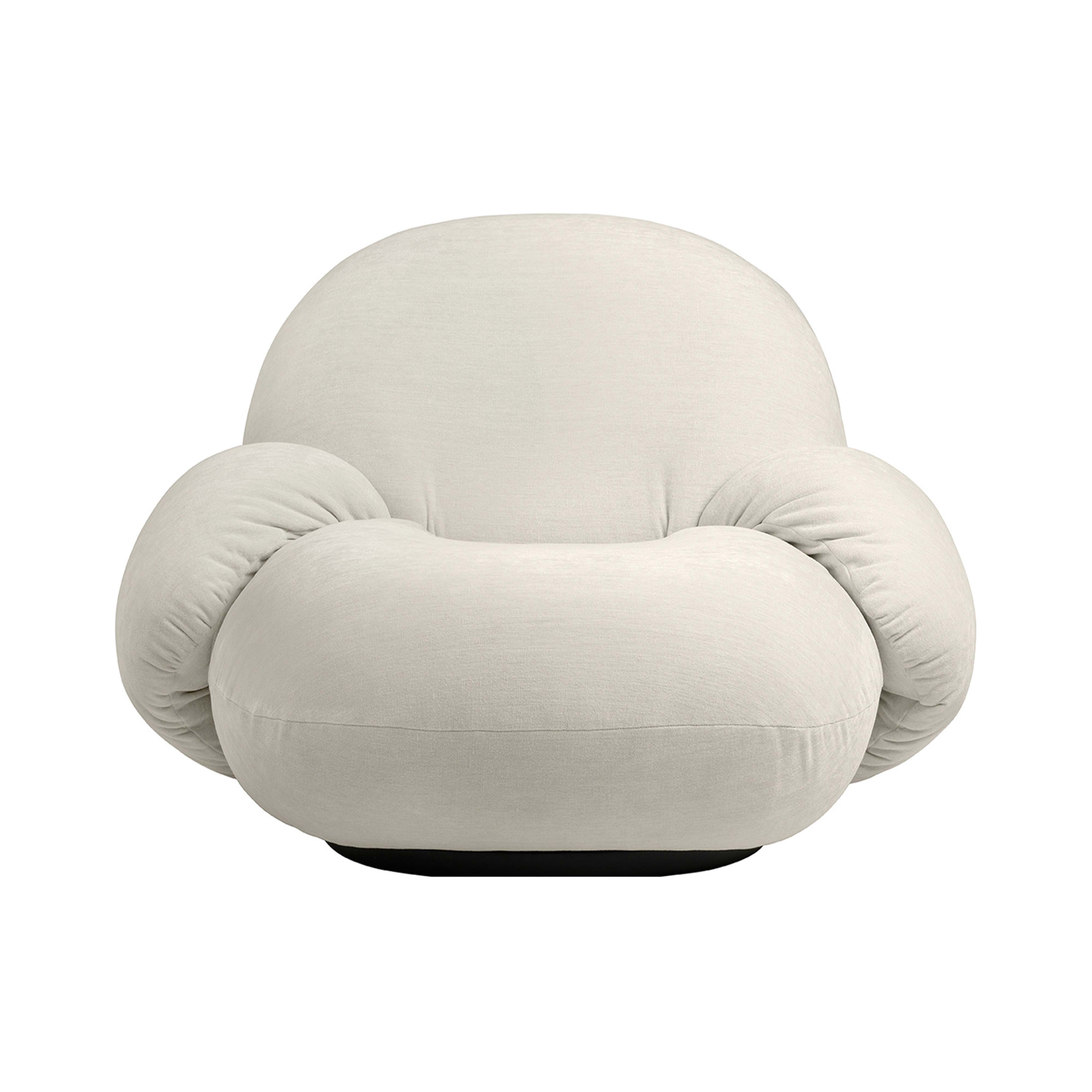 Patcha Chair Pacha Lounge Chair with Armrest | Buy Gubi online at A+R