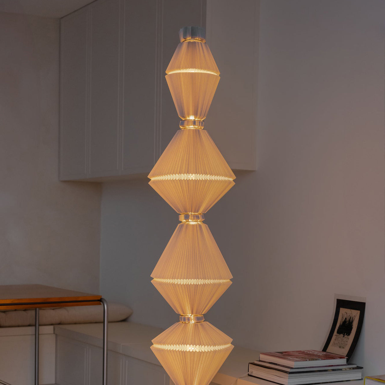 Oïphorique Floor Lamp: Still